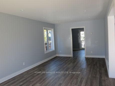 77 Trillium Crescent Unit Upper photo 4