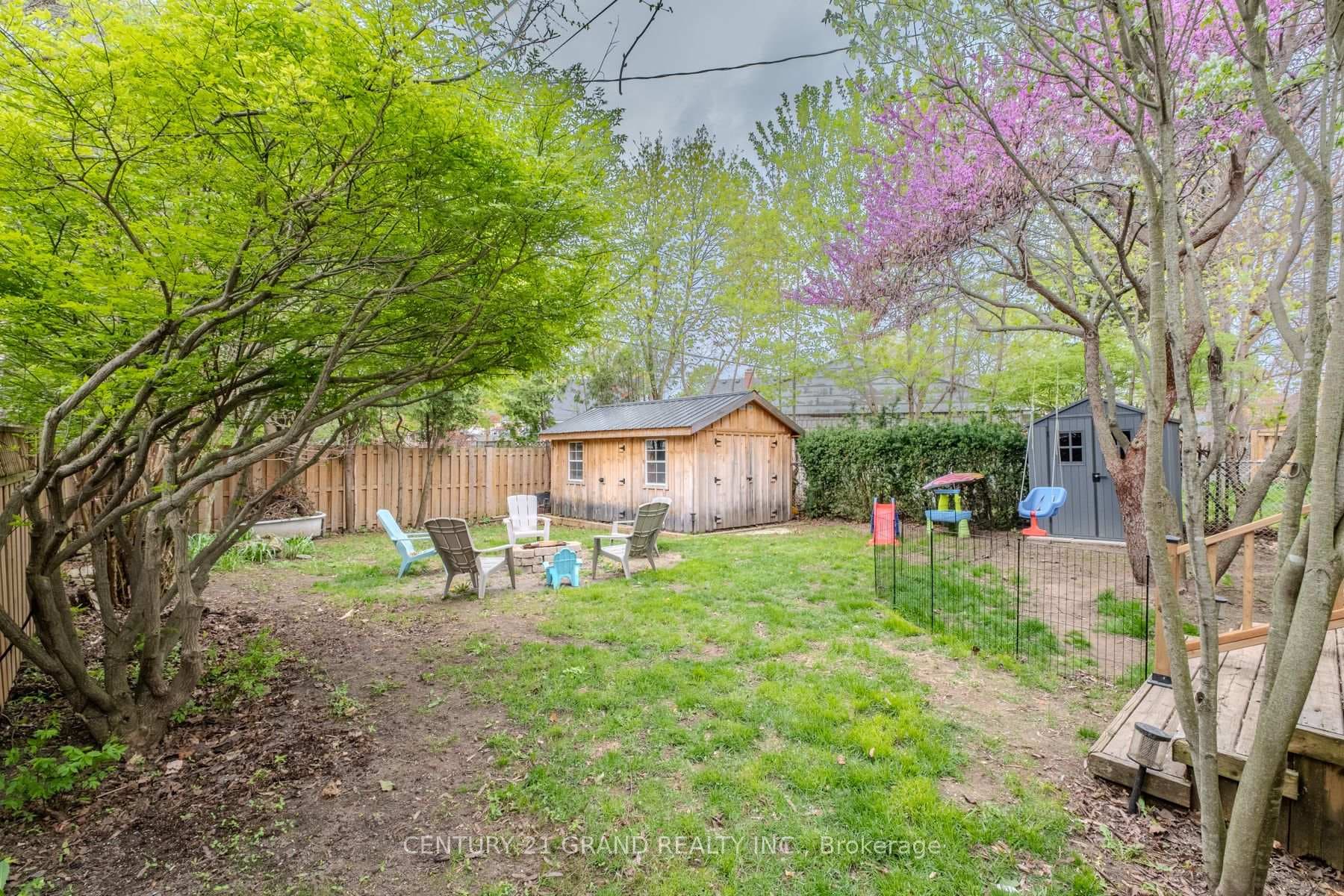 58 Lincoln Avenue photo 32