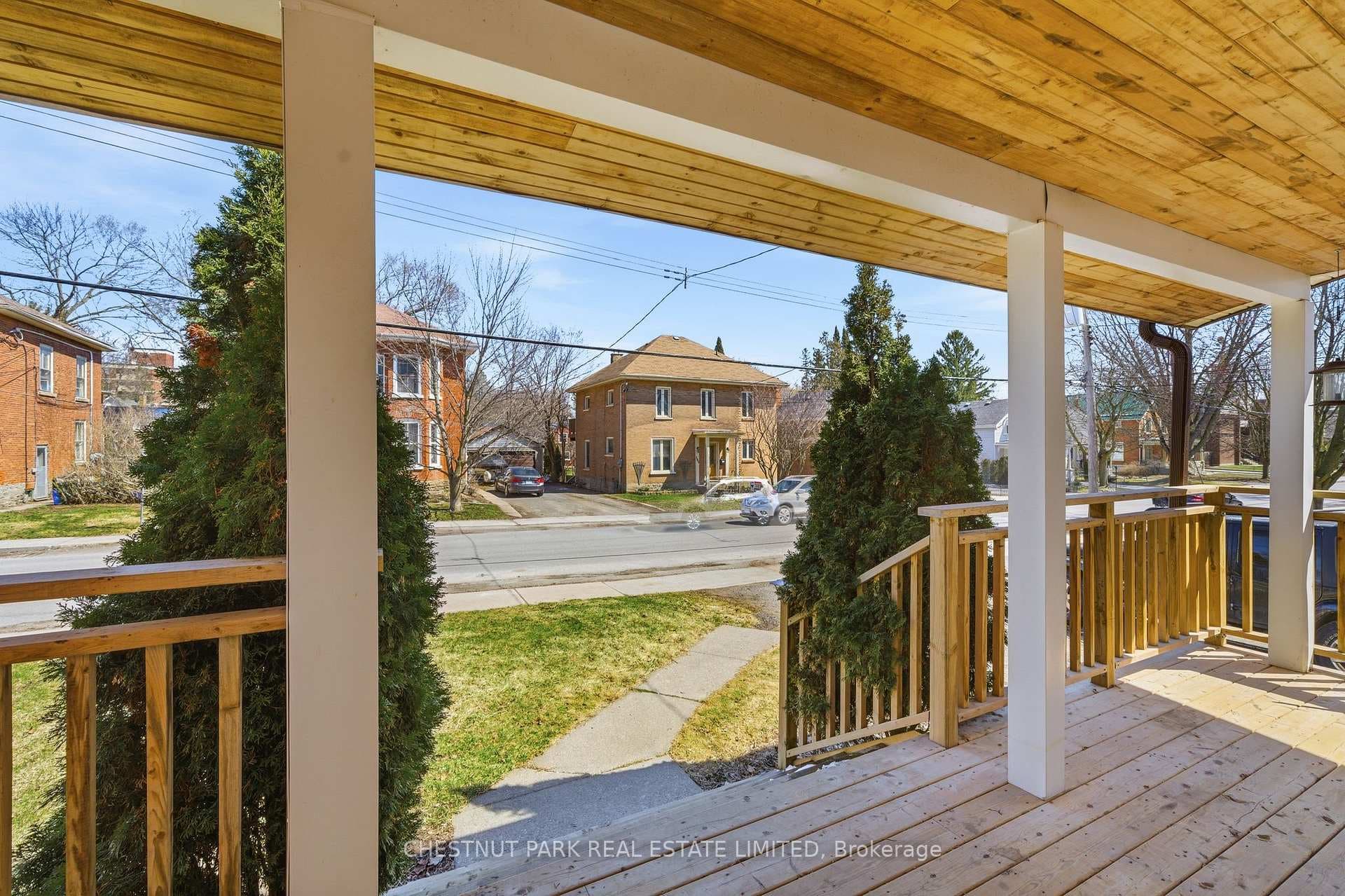 188 Foster Avenue photo 8
