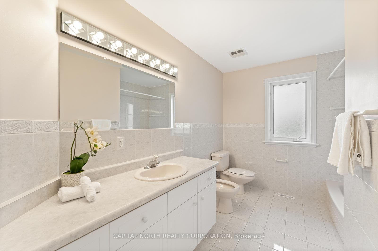 35 Montana Avenue photo 24