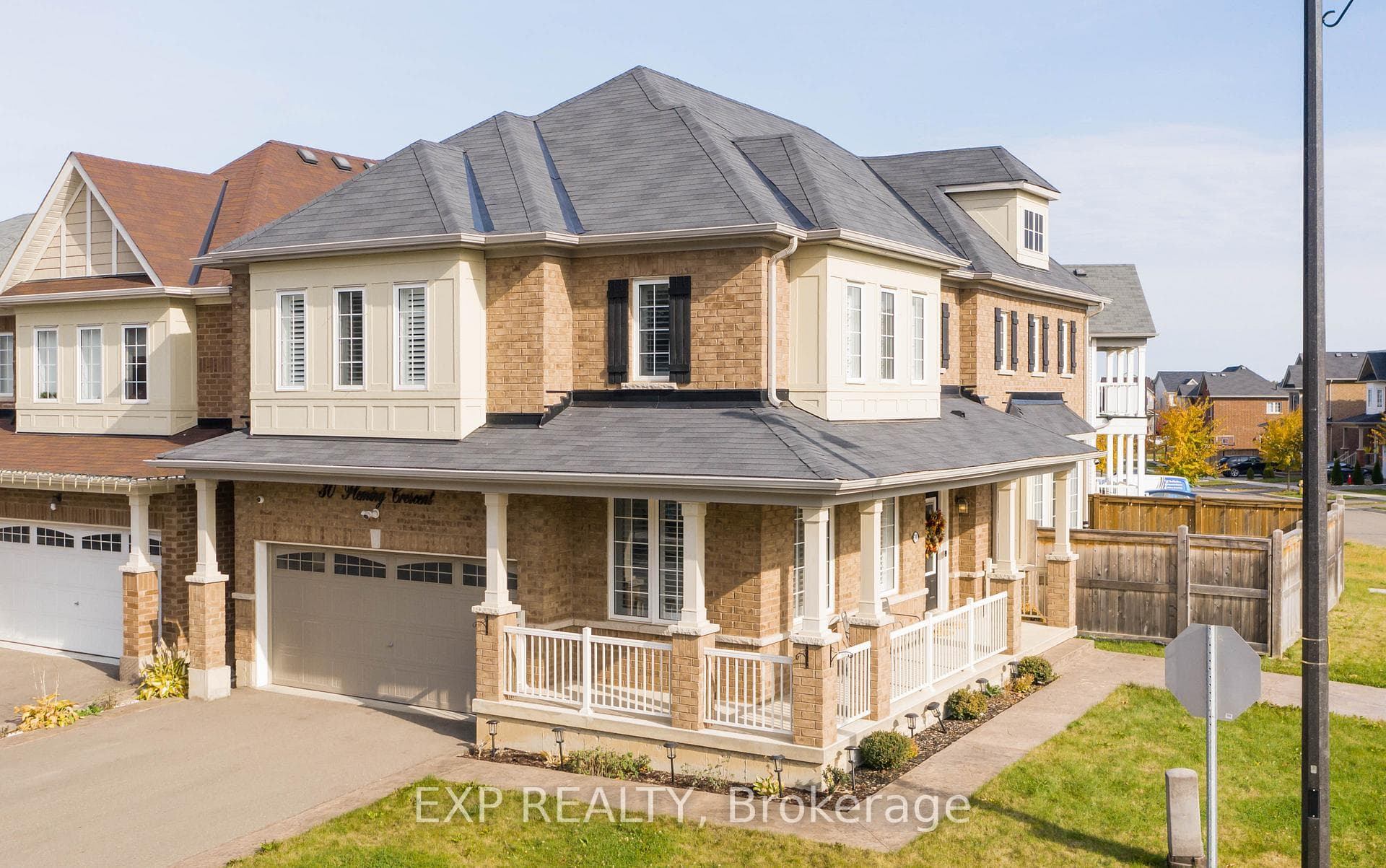 30 Fleming Crescent photo 1