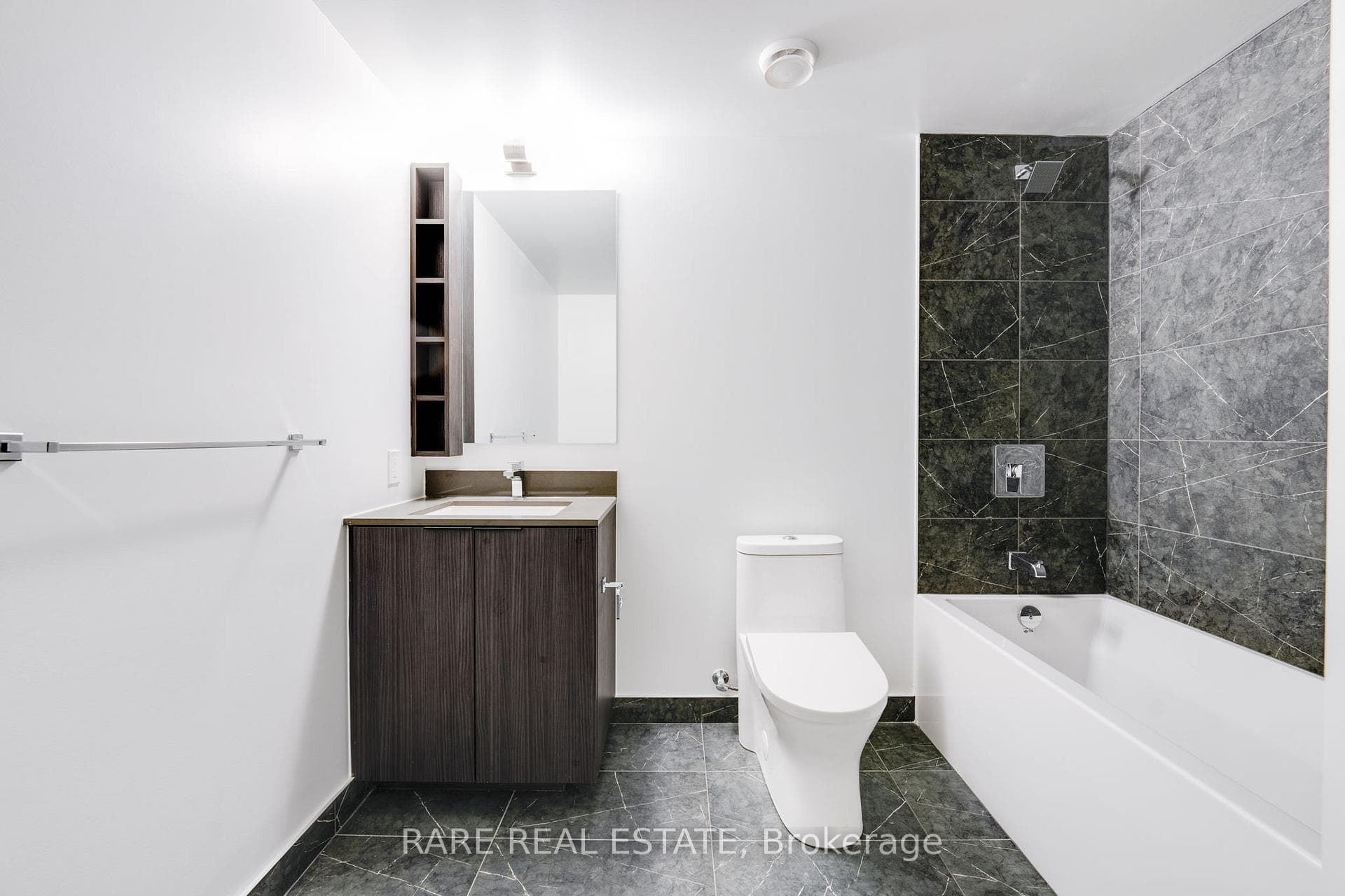 82 Dalhousie Street Unit 3615 photo 11