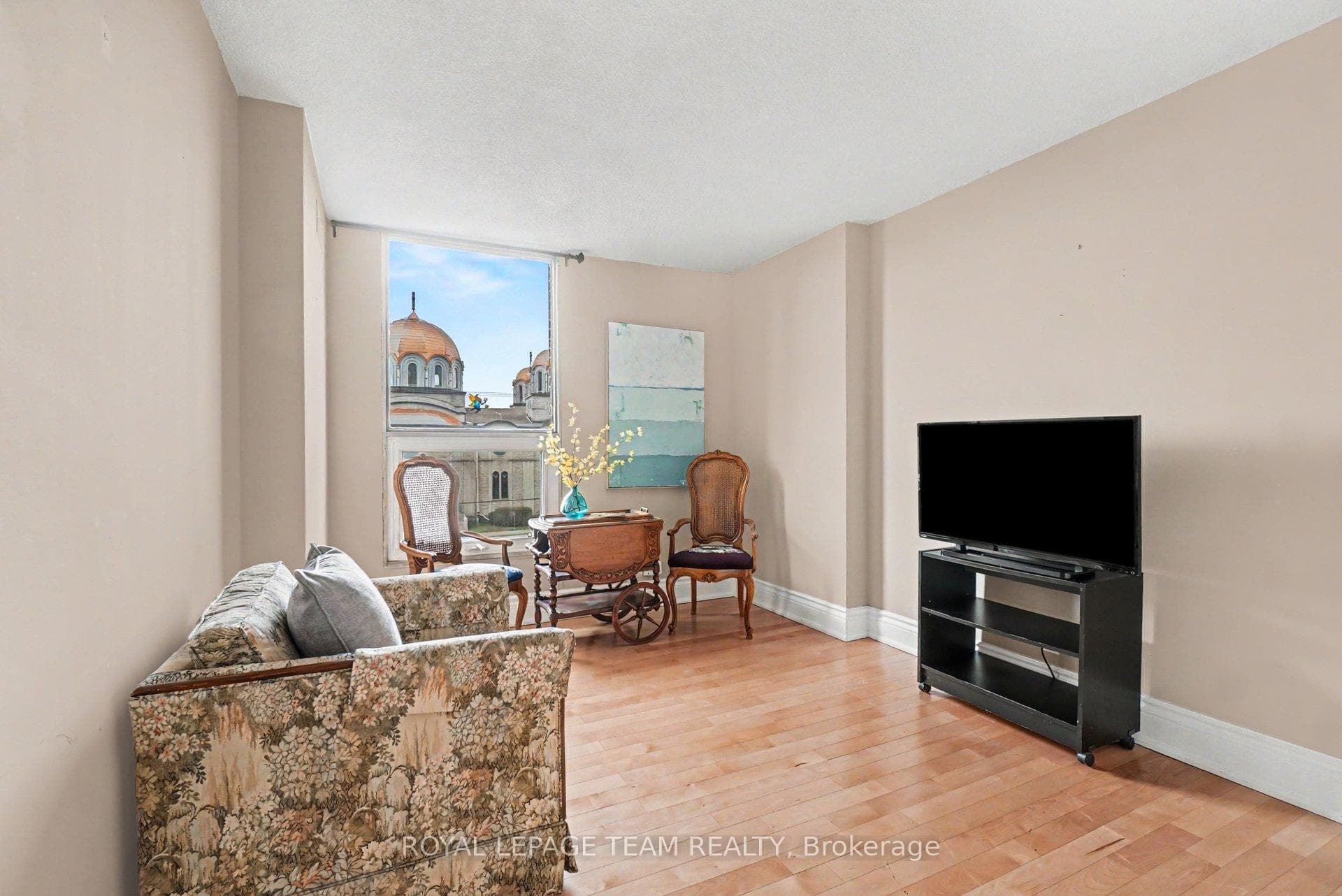 2951 Riverside Drive Unit 410 photo 21