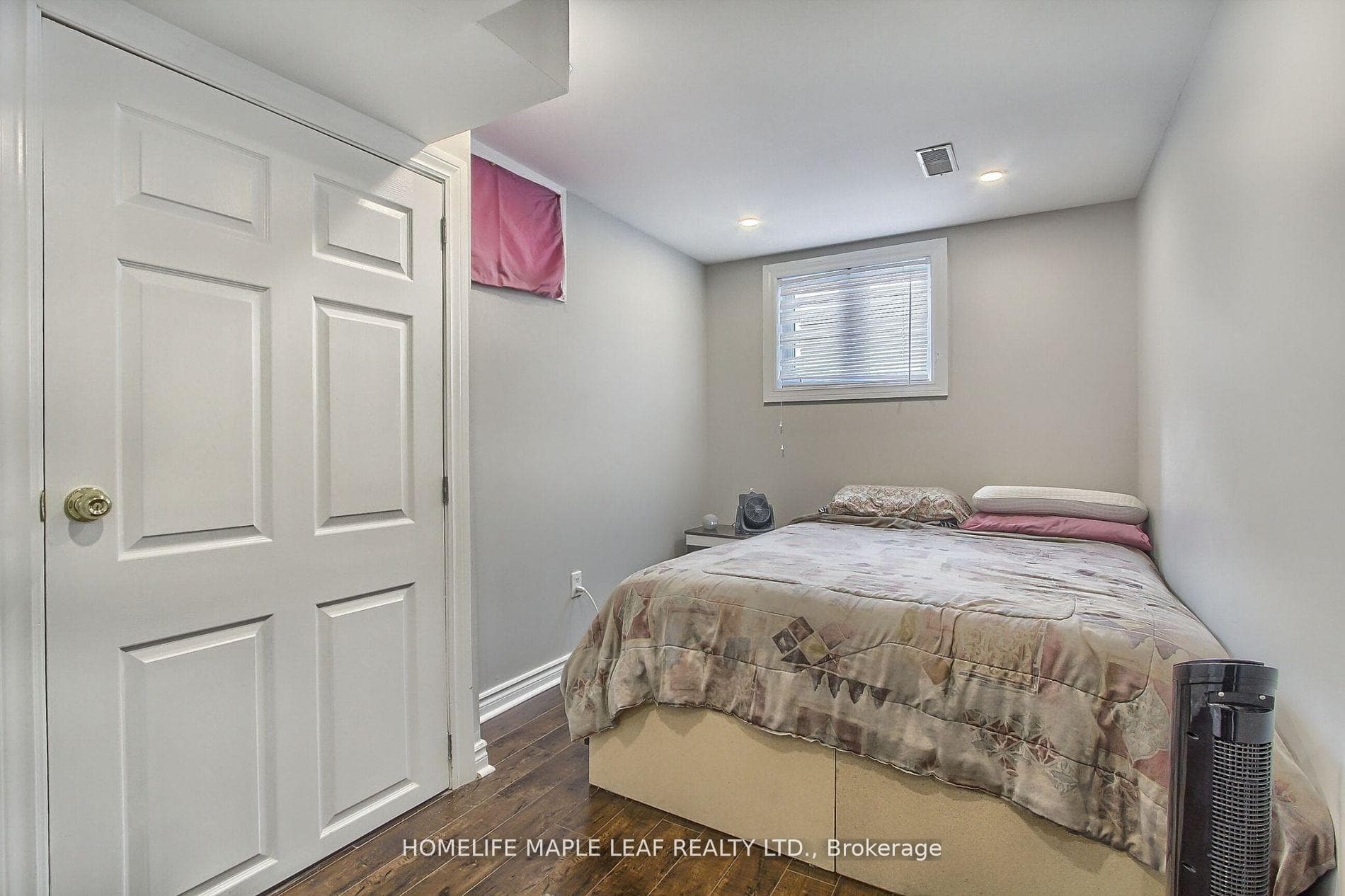 93 Echoridge Drive photo 24