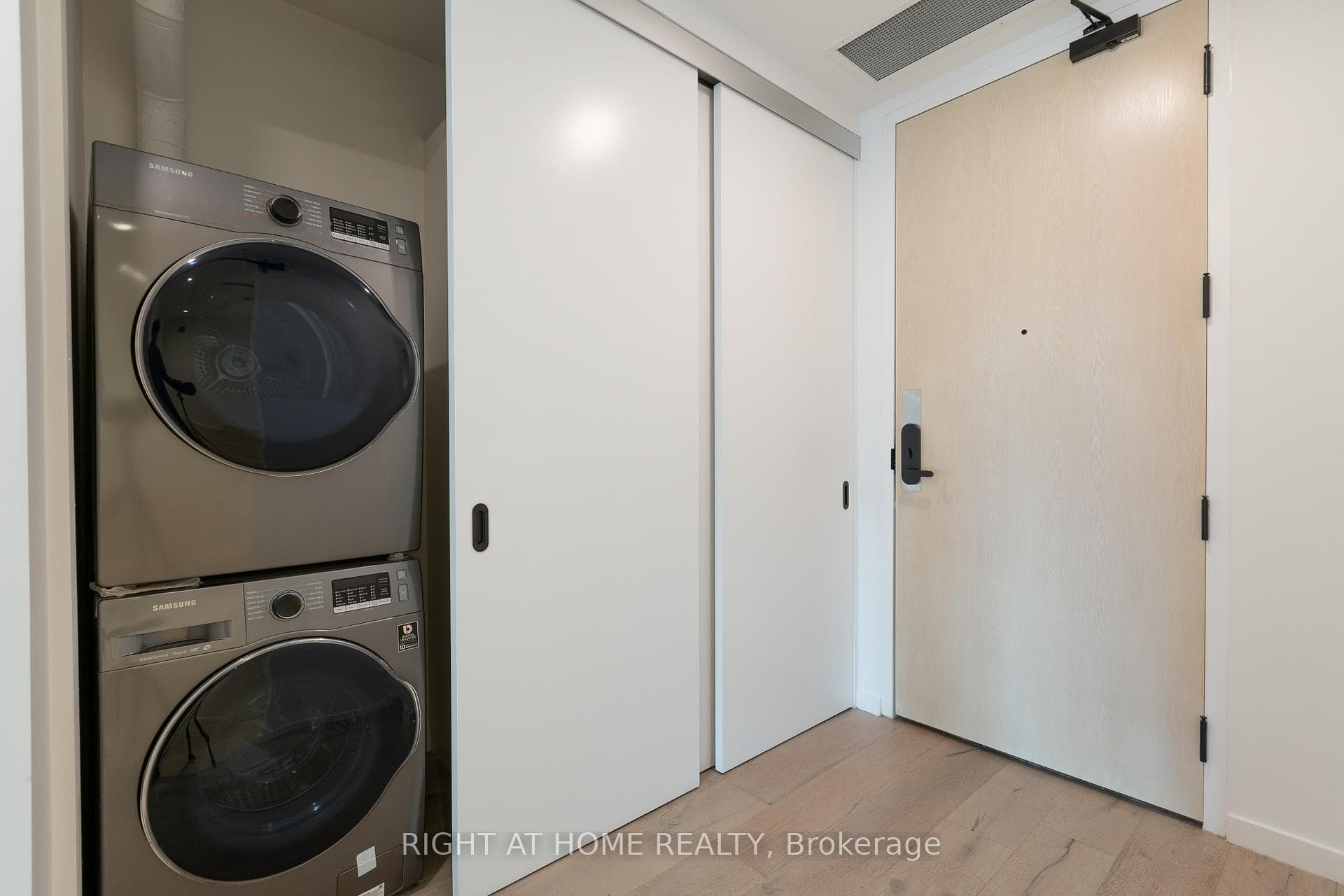778 Queen Street Unit 206 photo 3