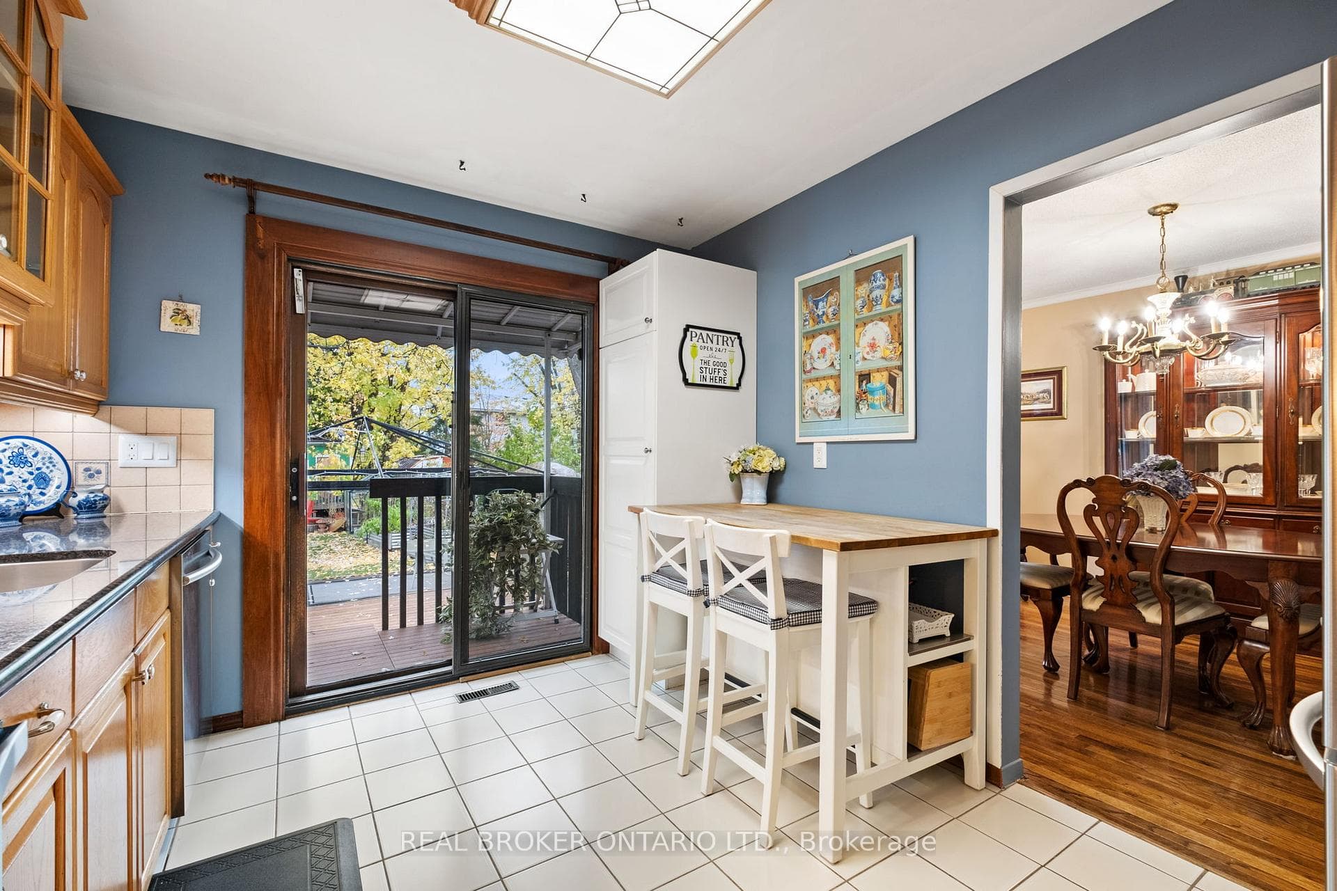 6891 Shelter Bay Road photo 16