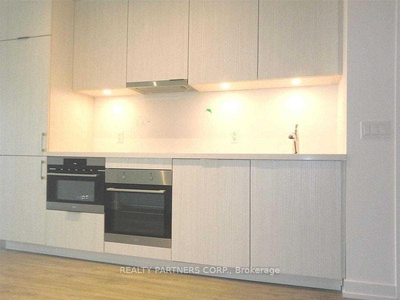 158 Front Street Unit 2113 photo 5