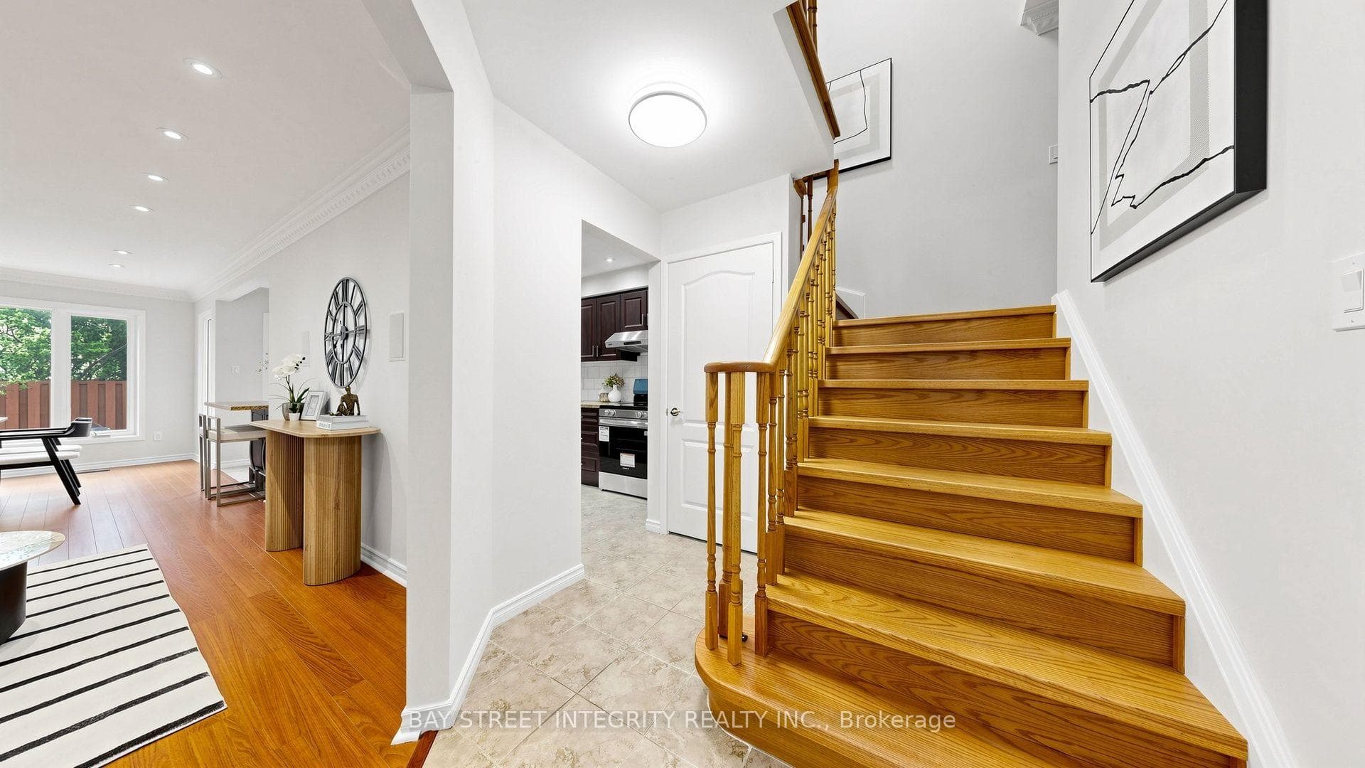 41 Jonathan Gate photo 22