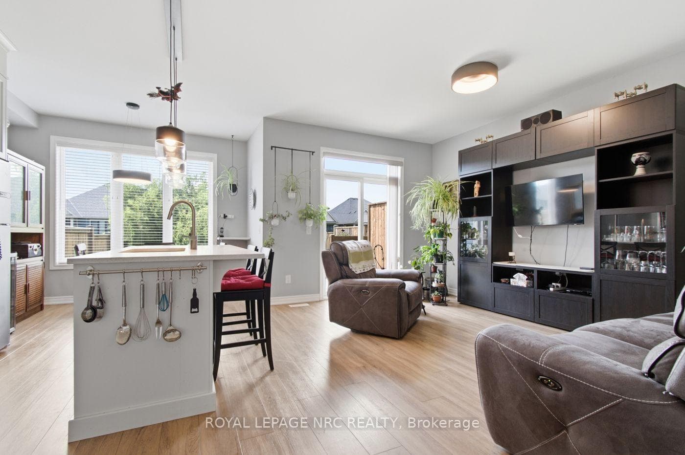 45 Wilkerson Street photo 16