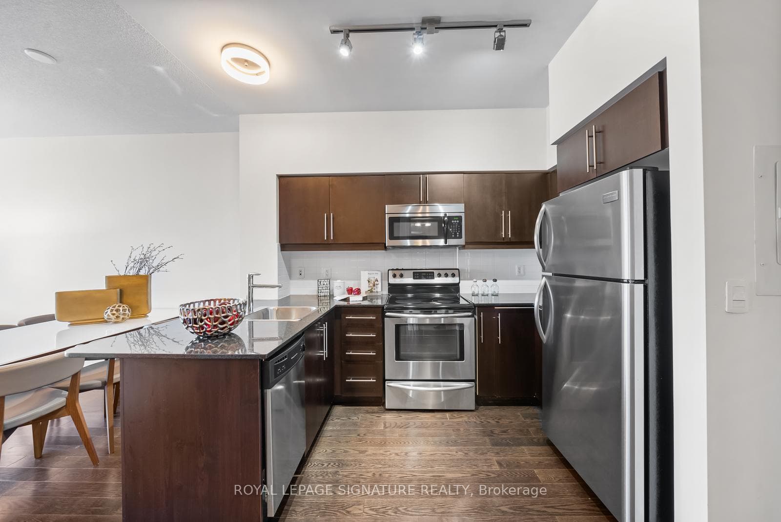 2885 Bayview Avenue Unit 315 photo 11