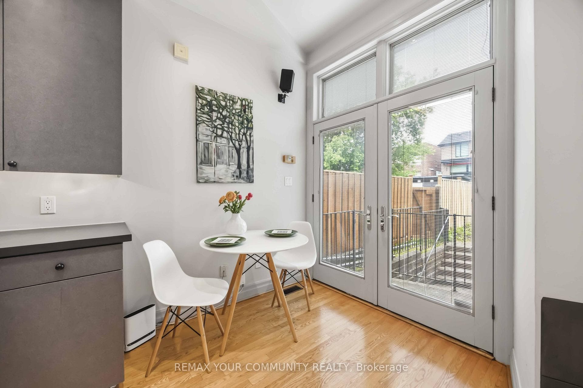 44 Castlefield Avenue photo 12