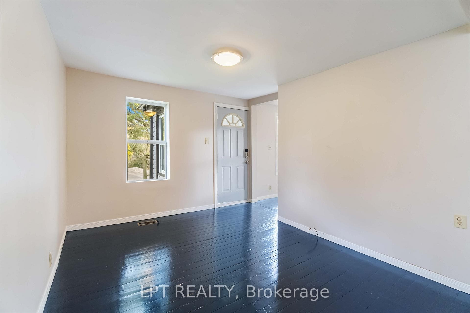 222 Bartholomew Street photo 26