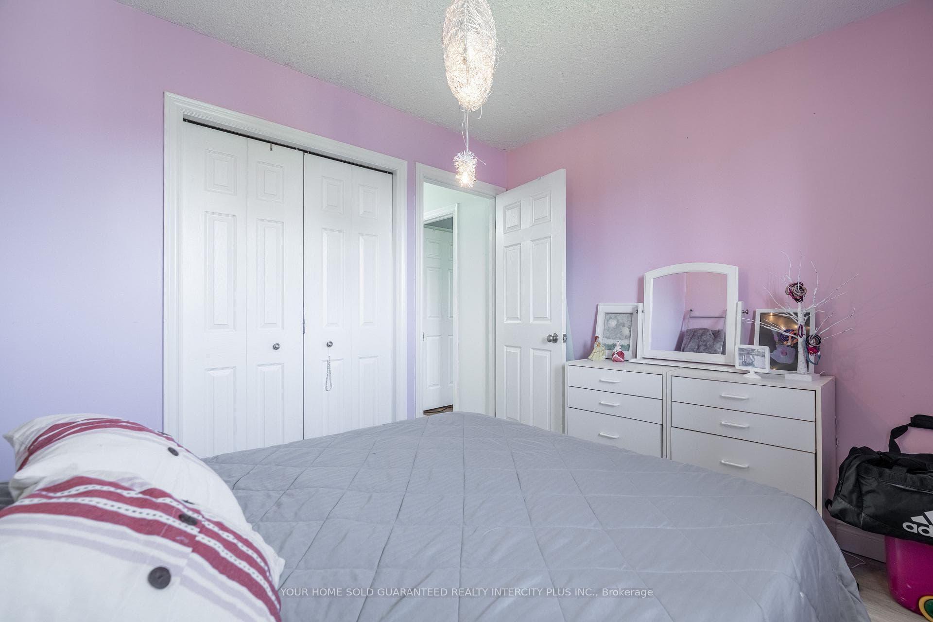 19 Windsor Drive photo 13