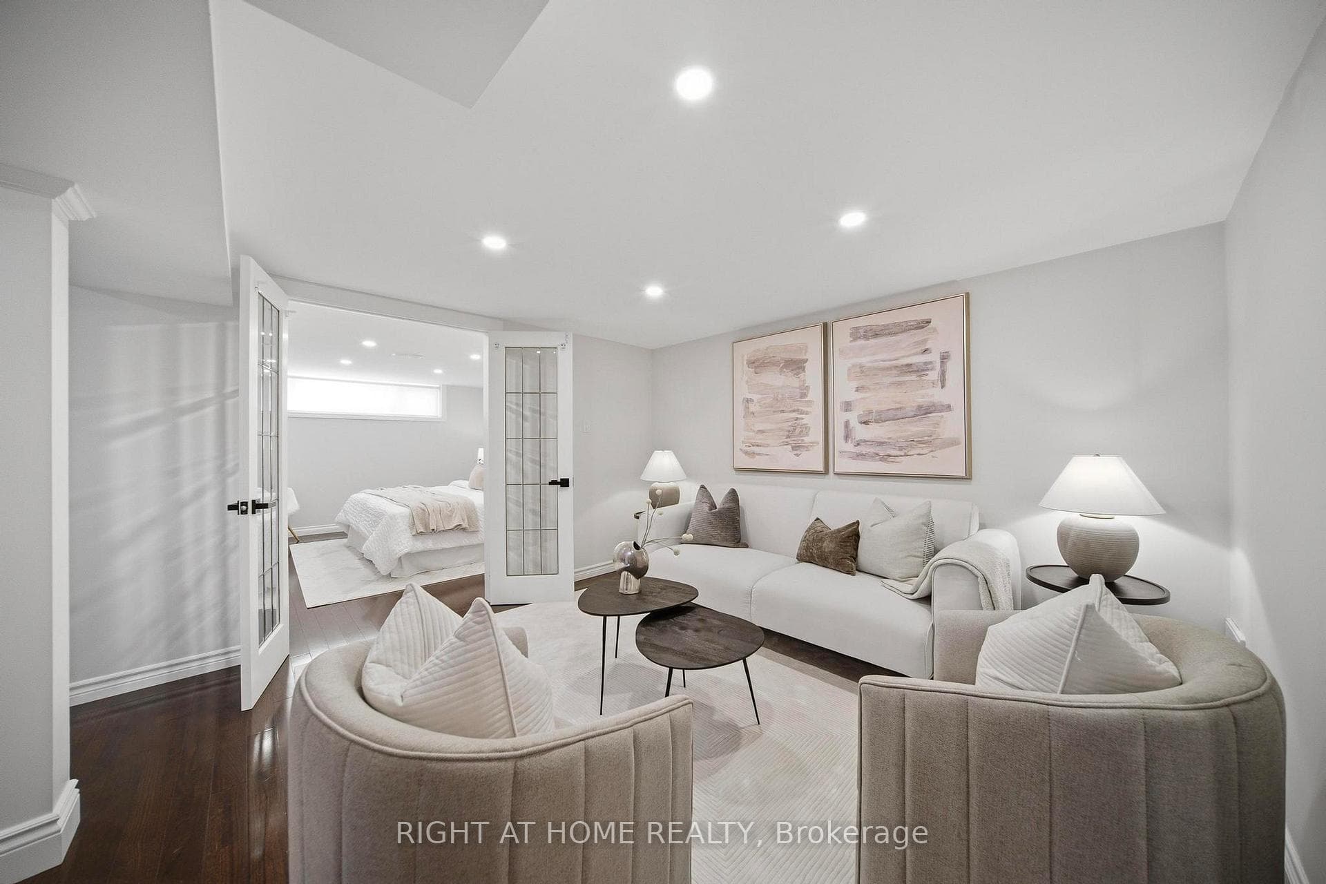 63 Vanguard Drive photo 25