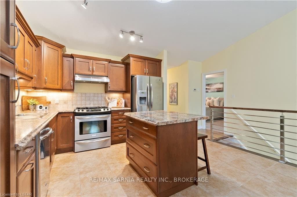 299 CASSANDRA Boulevard photo 7