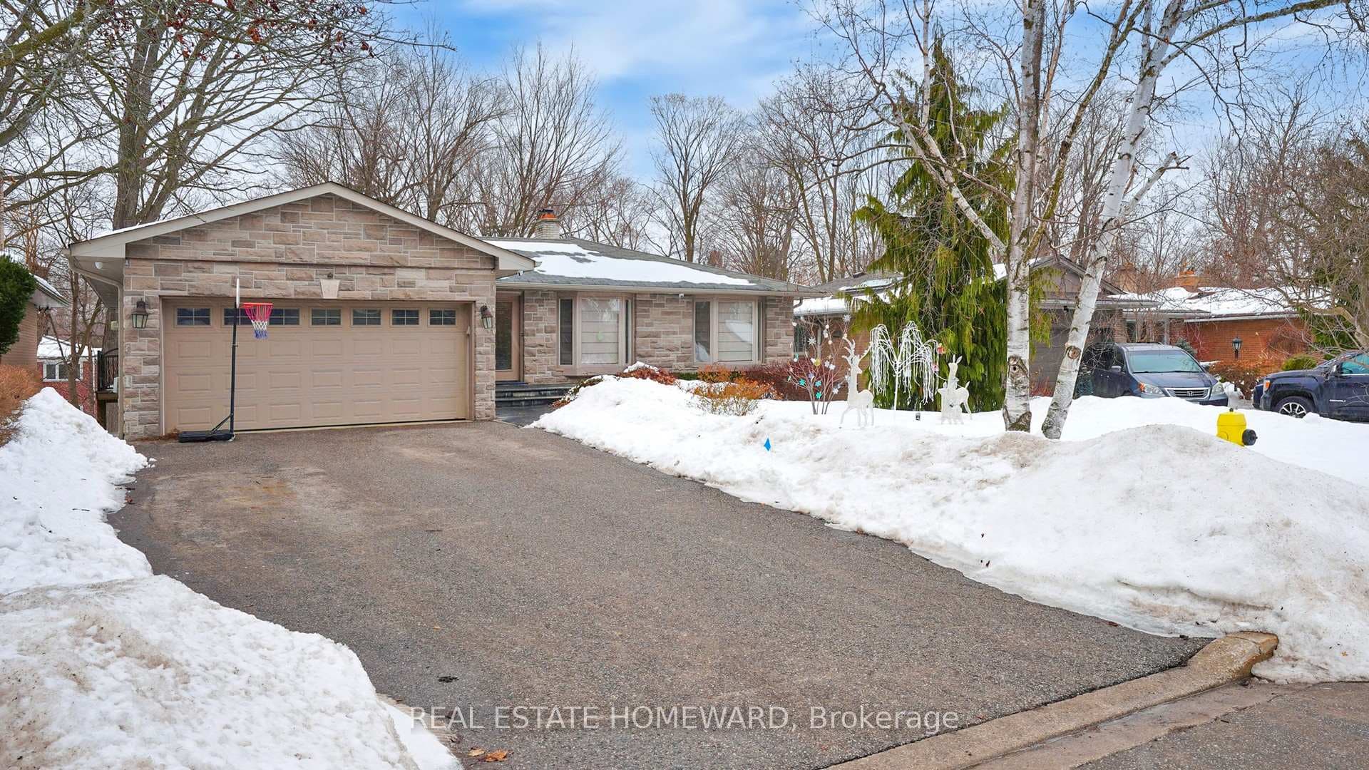 34 Delair Crescent photo 1