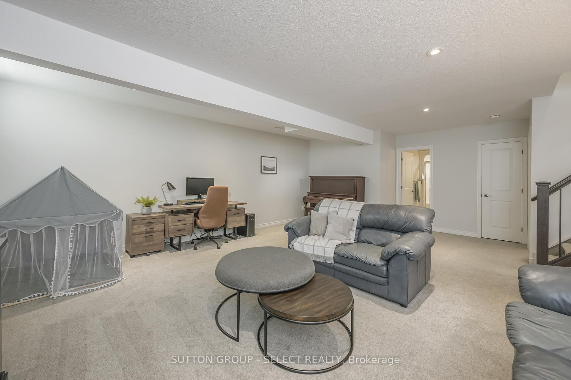 398 Beamish Street photo 27