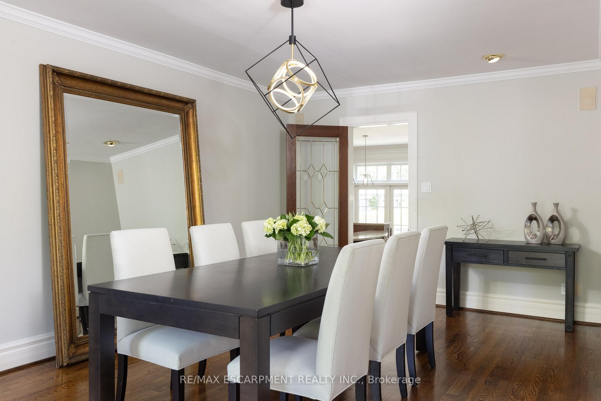 317 Chartwell Road photo 12