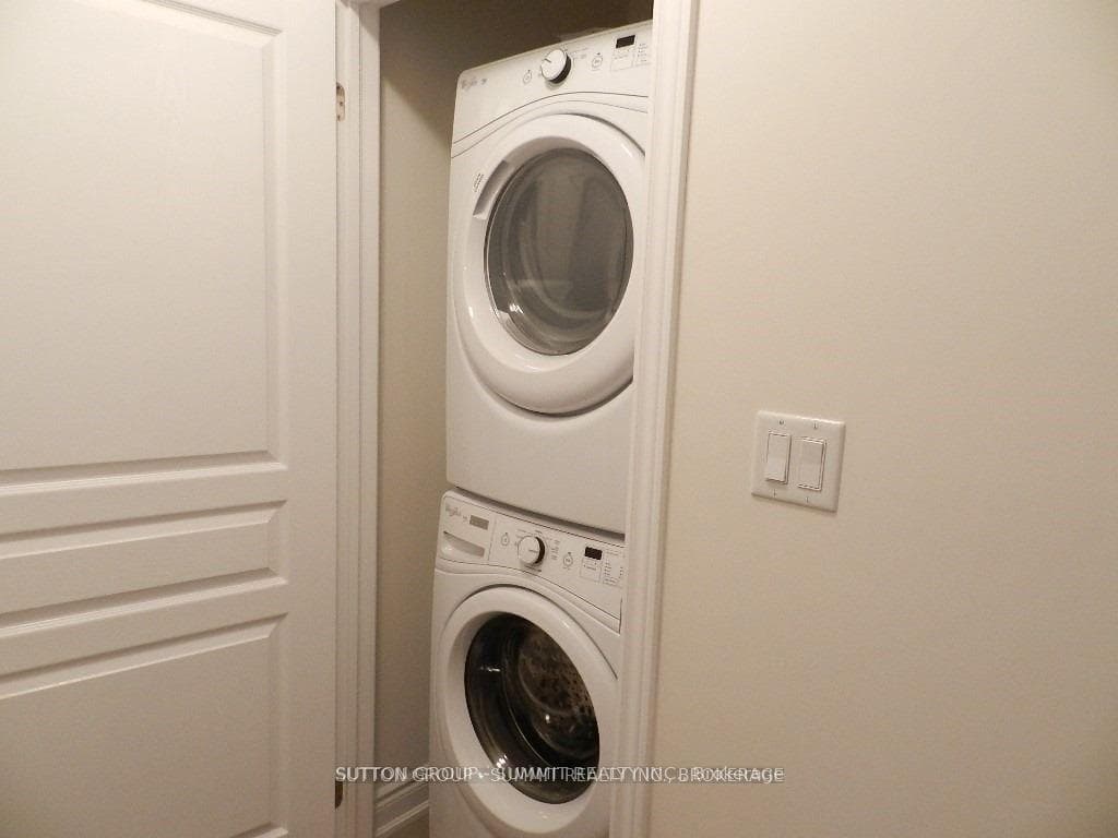 3170 Erin Mills Parkway Unit 112 photo 10