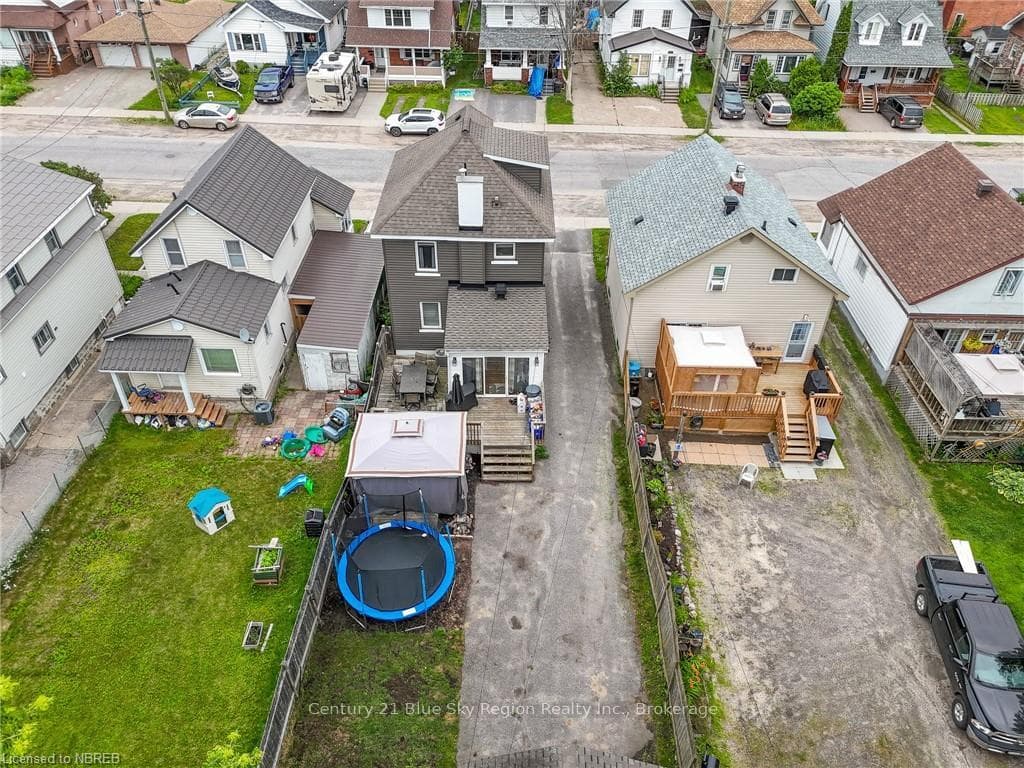 233 KING Street photo 8