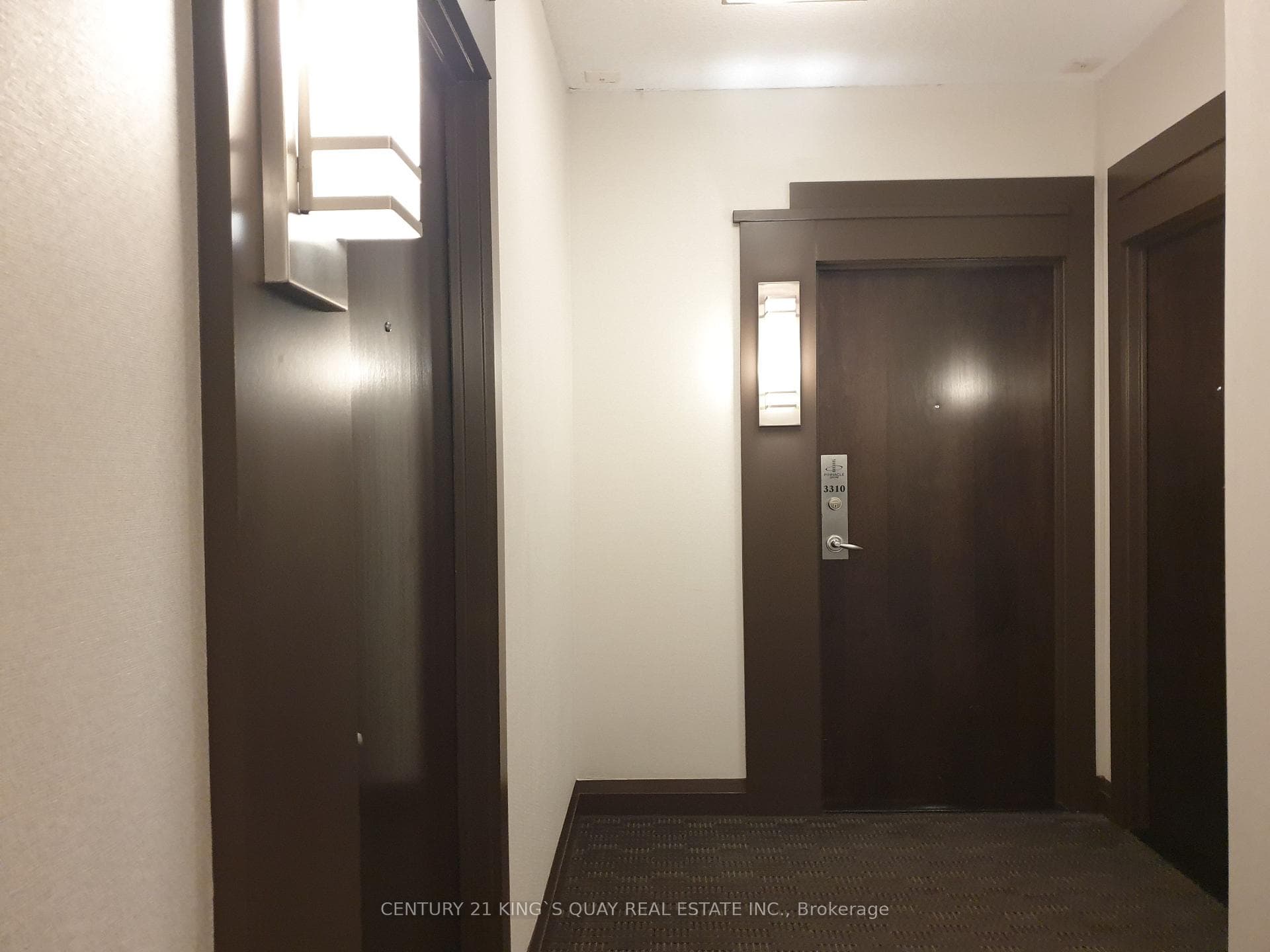 16 Yonge Street Unit 3310 photo 7