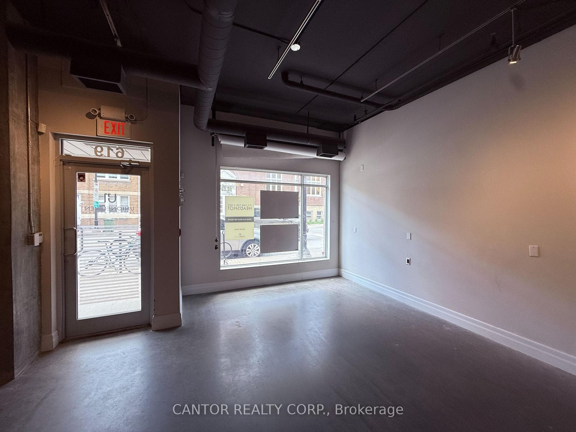 619 Bank Street photo 5