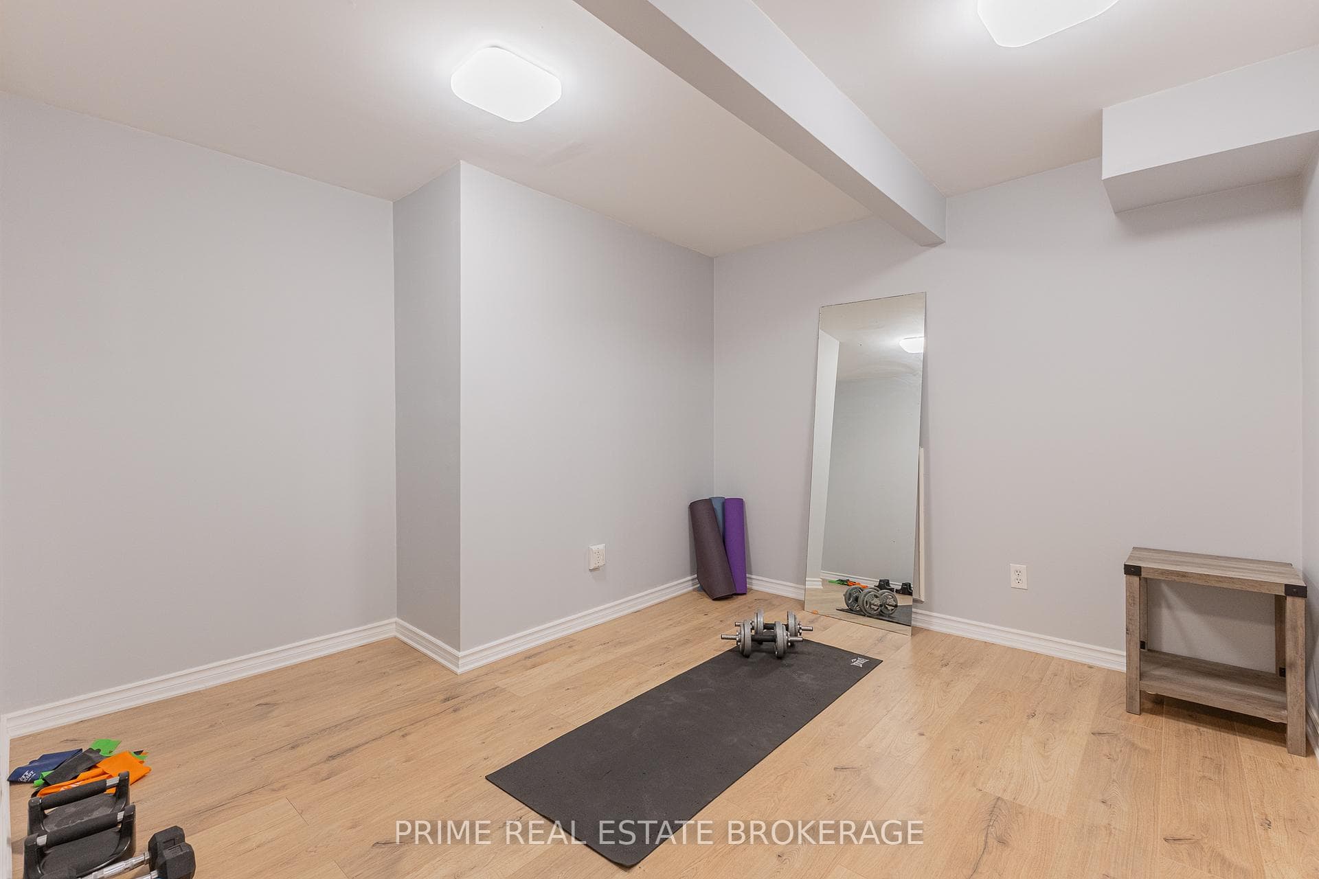 180 Conway Court photo 29