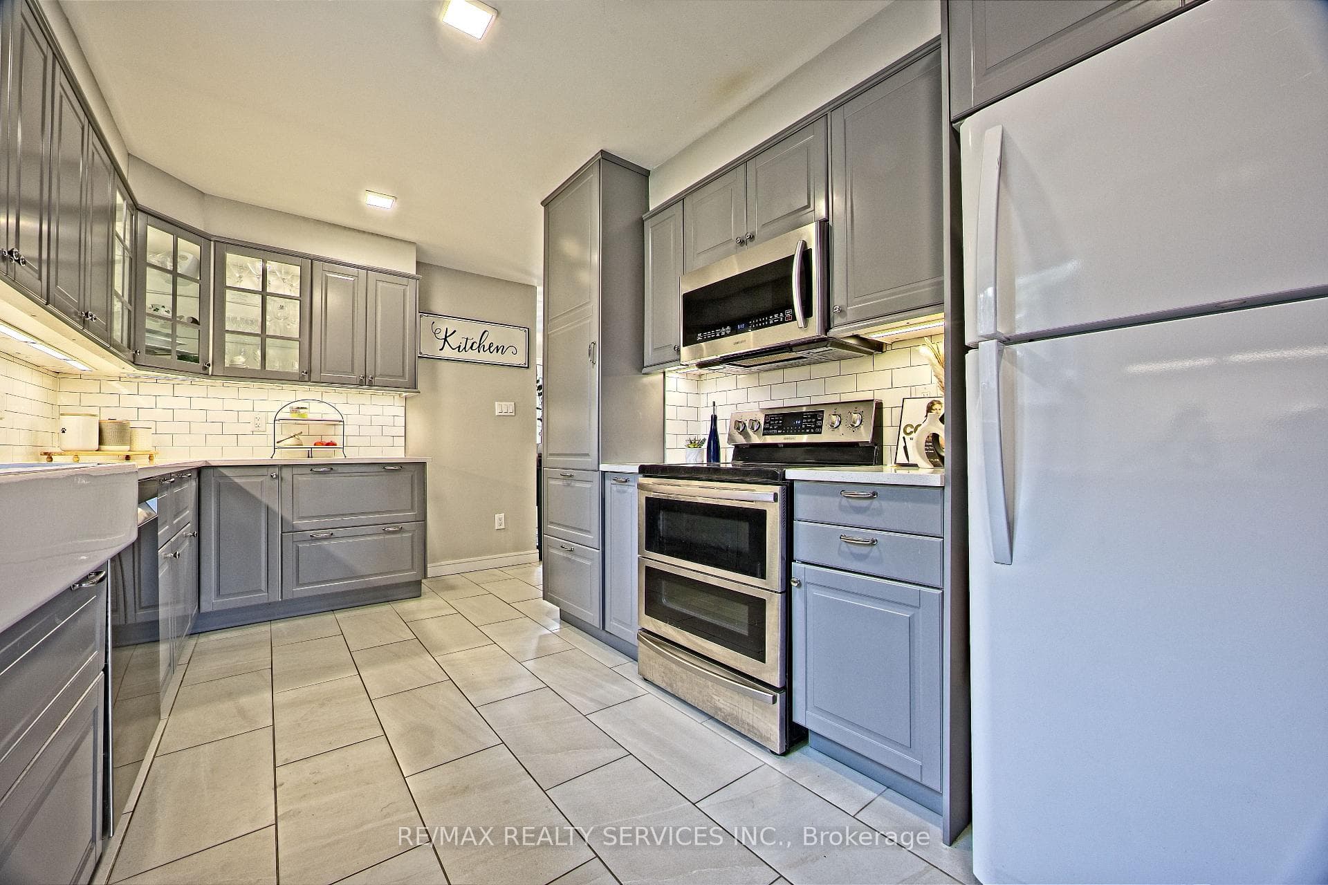 26 Scribner Court photo 16