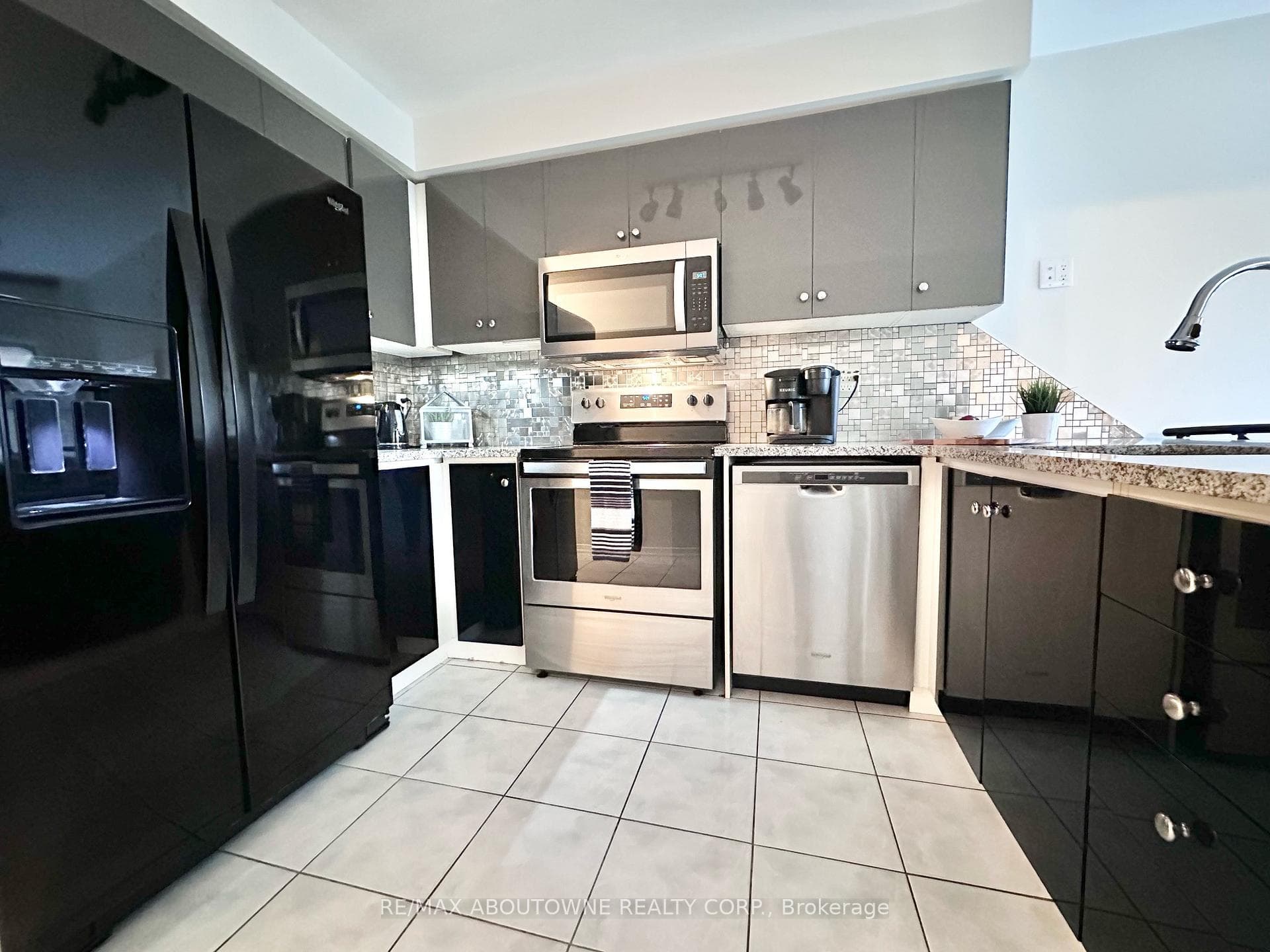 2665 Thomas Street Unit 37 photo 17