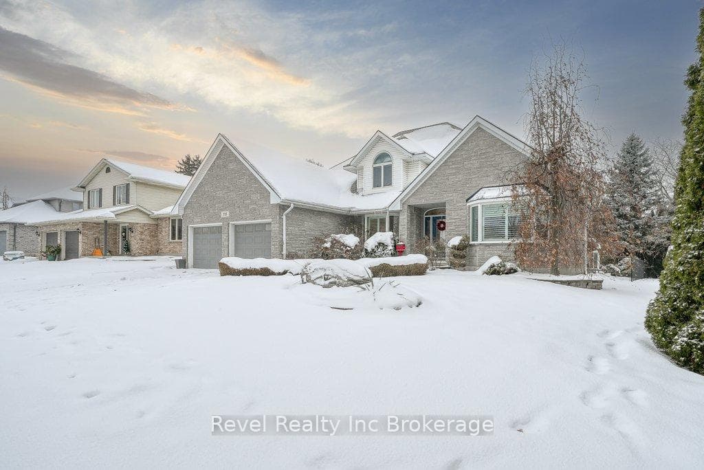 715 Springbank Avenue photo 2