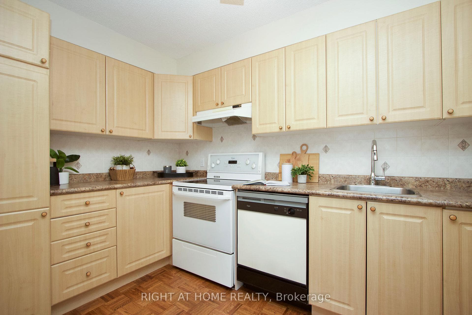 55 William Street Unit 614 photo 15