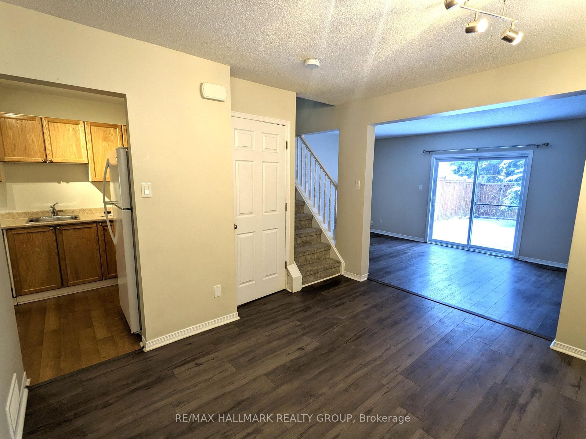 6464 Colony Square Unit 21 photo 5
