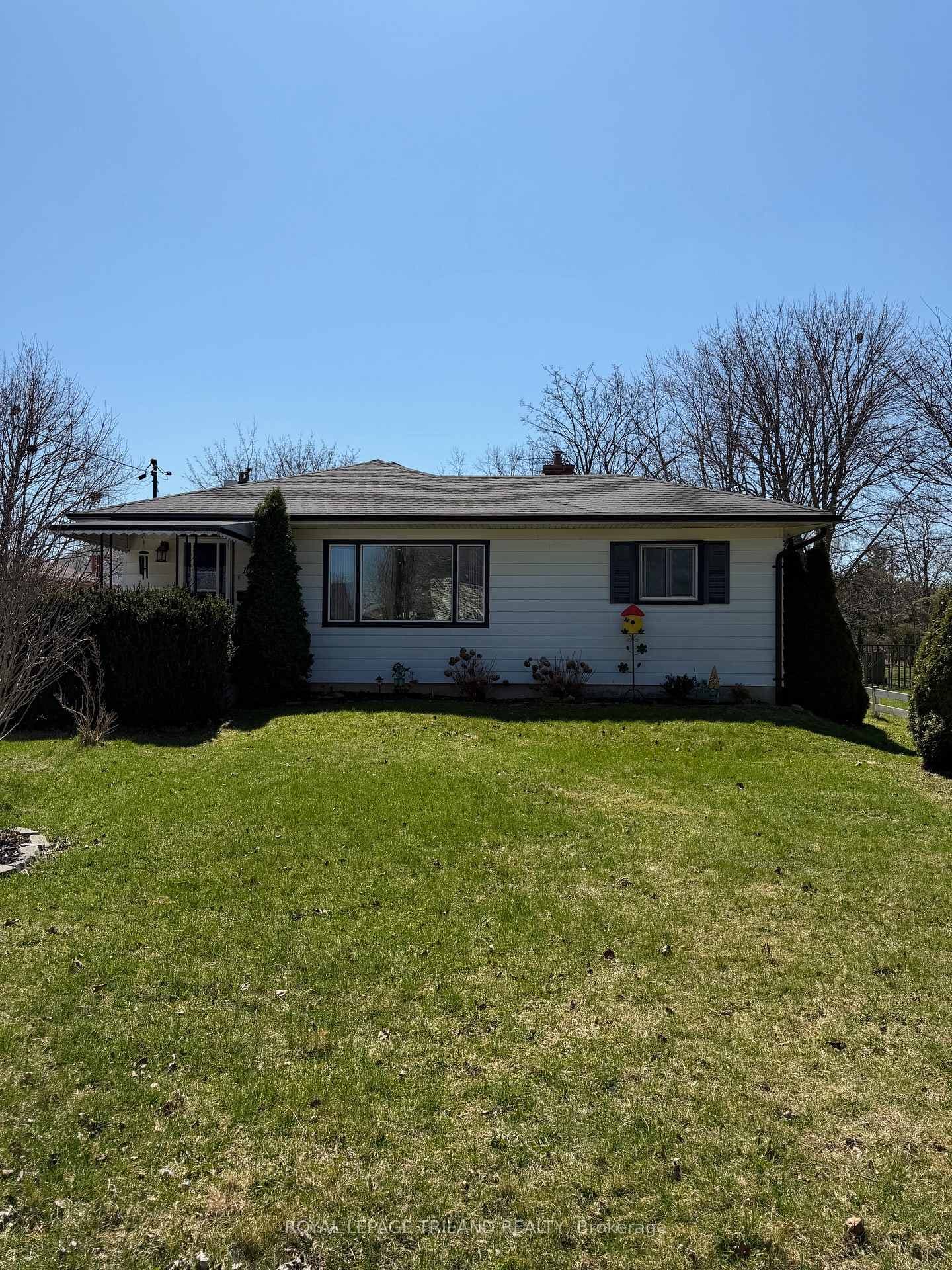 102 Steele Street photo 2