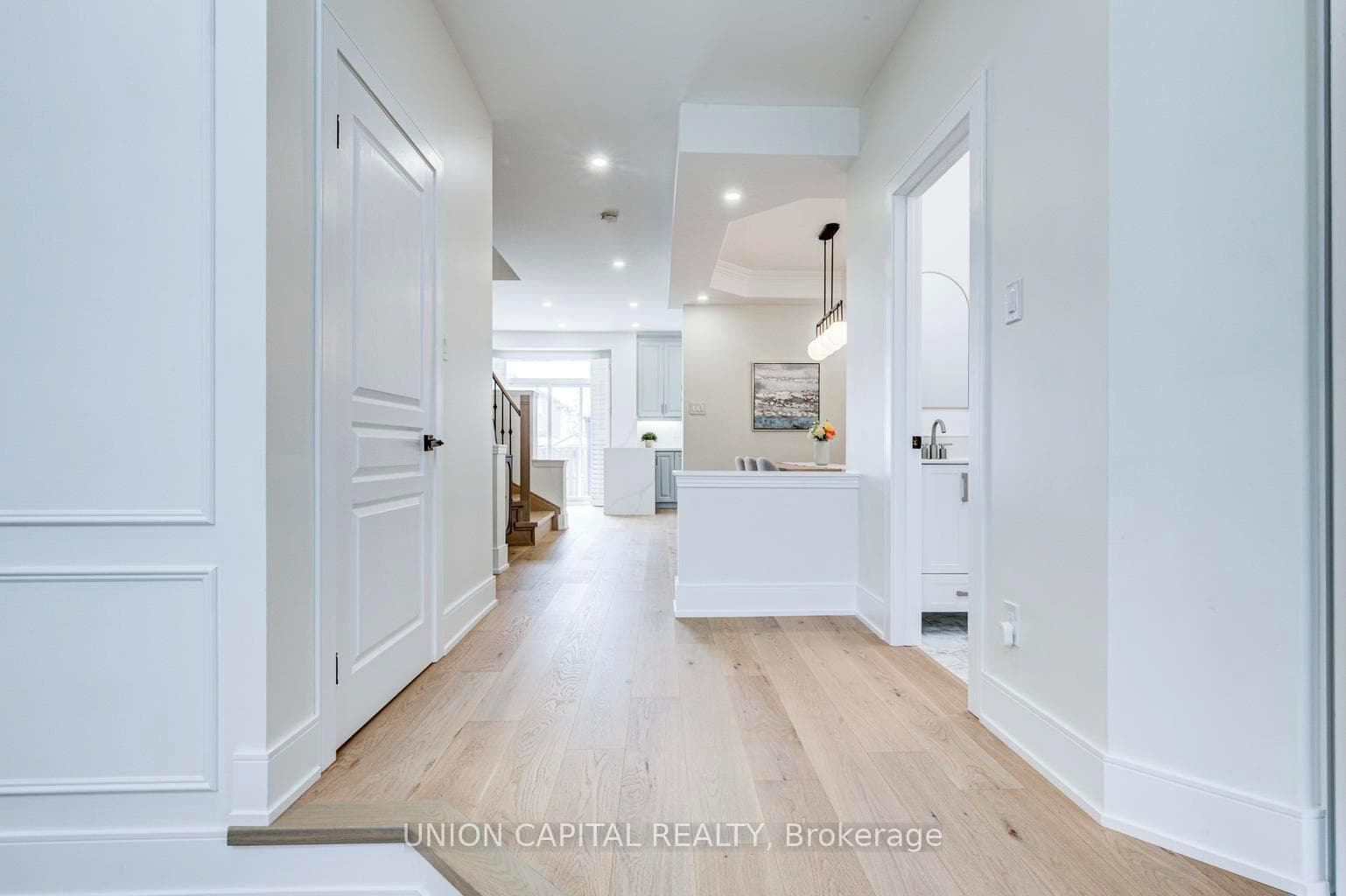 69 Southbrook Crescent photo 6
