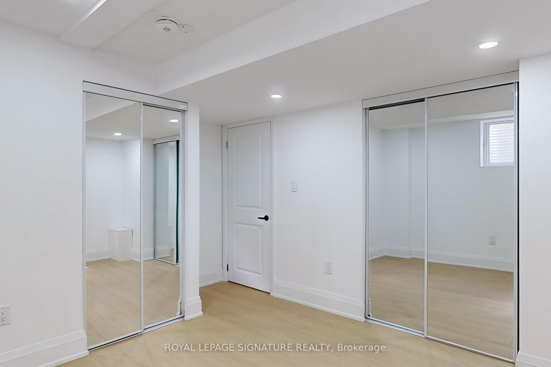 1018 Glenbourne Drive photo 24