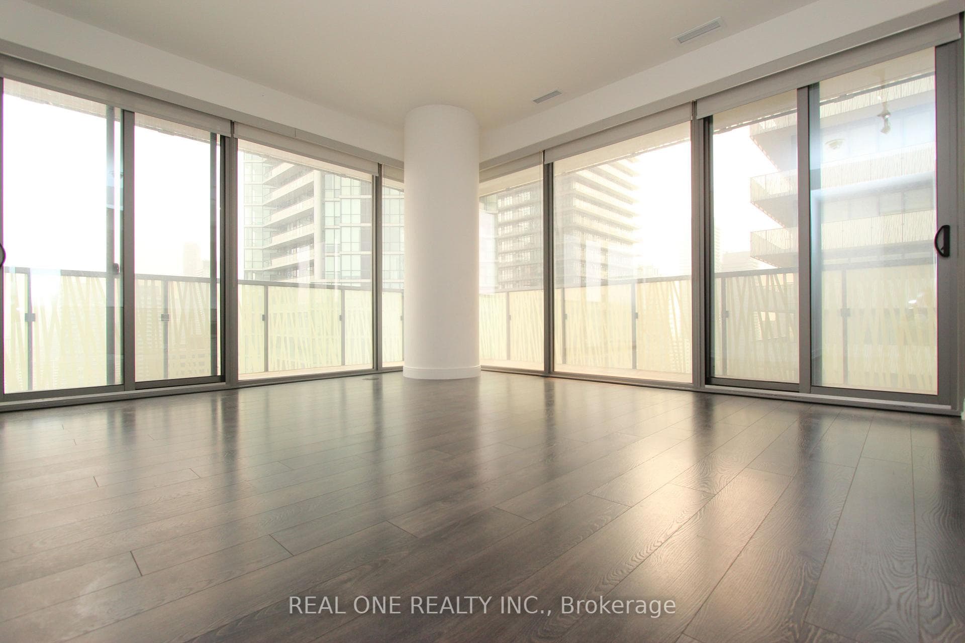 50 CHARLES Street Unit 2605 photo 2