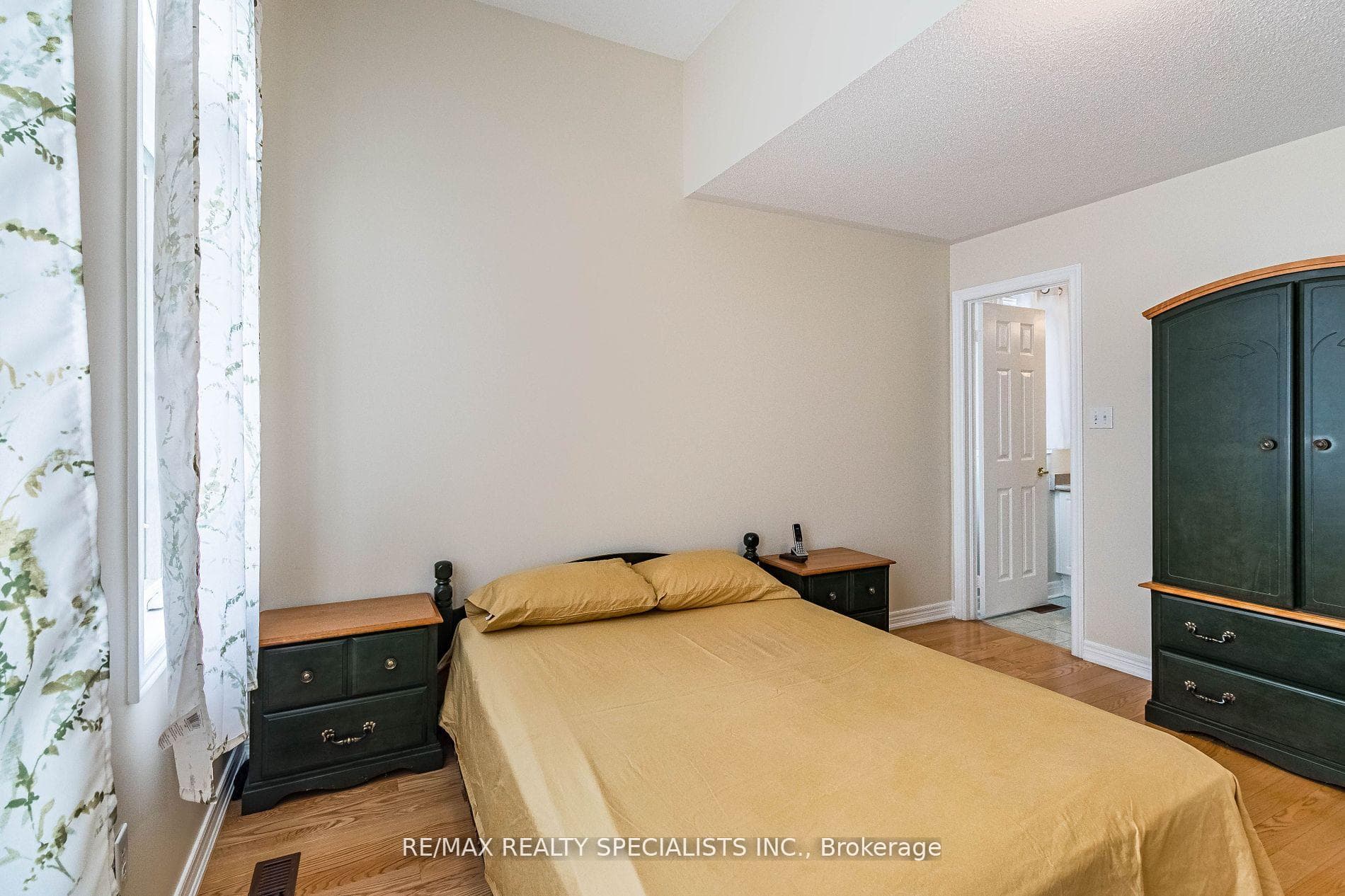 370 Westway Crescent photo 29