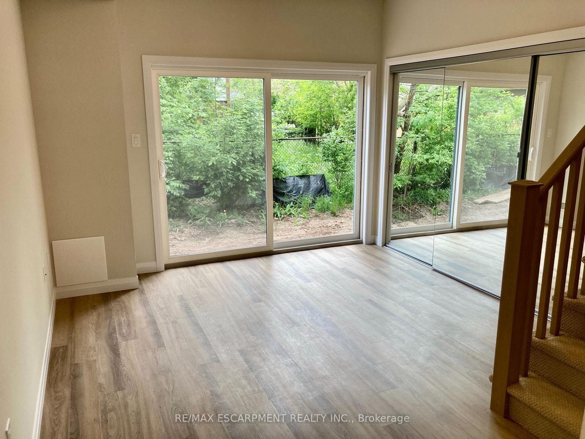 270 Melvin Avenue Unit 21 photo 3