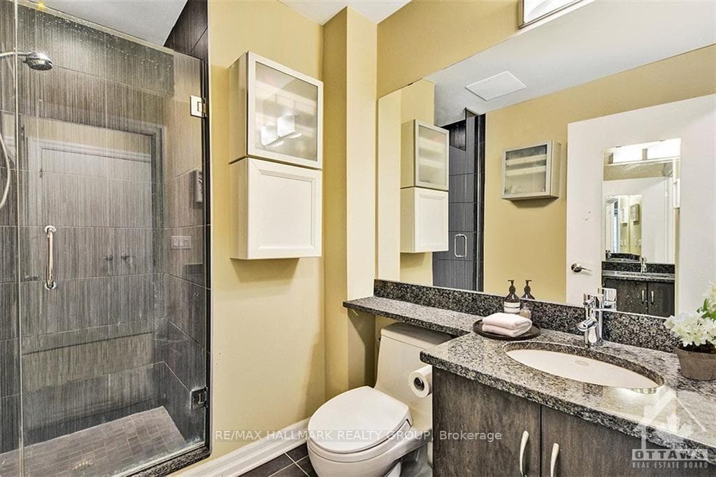 245 KENT Street Unit 608 photo 8
