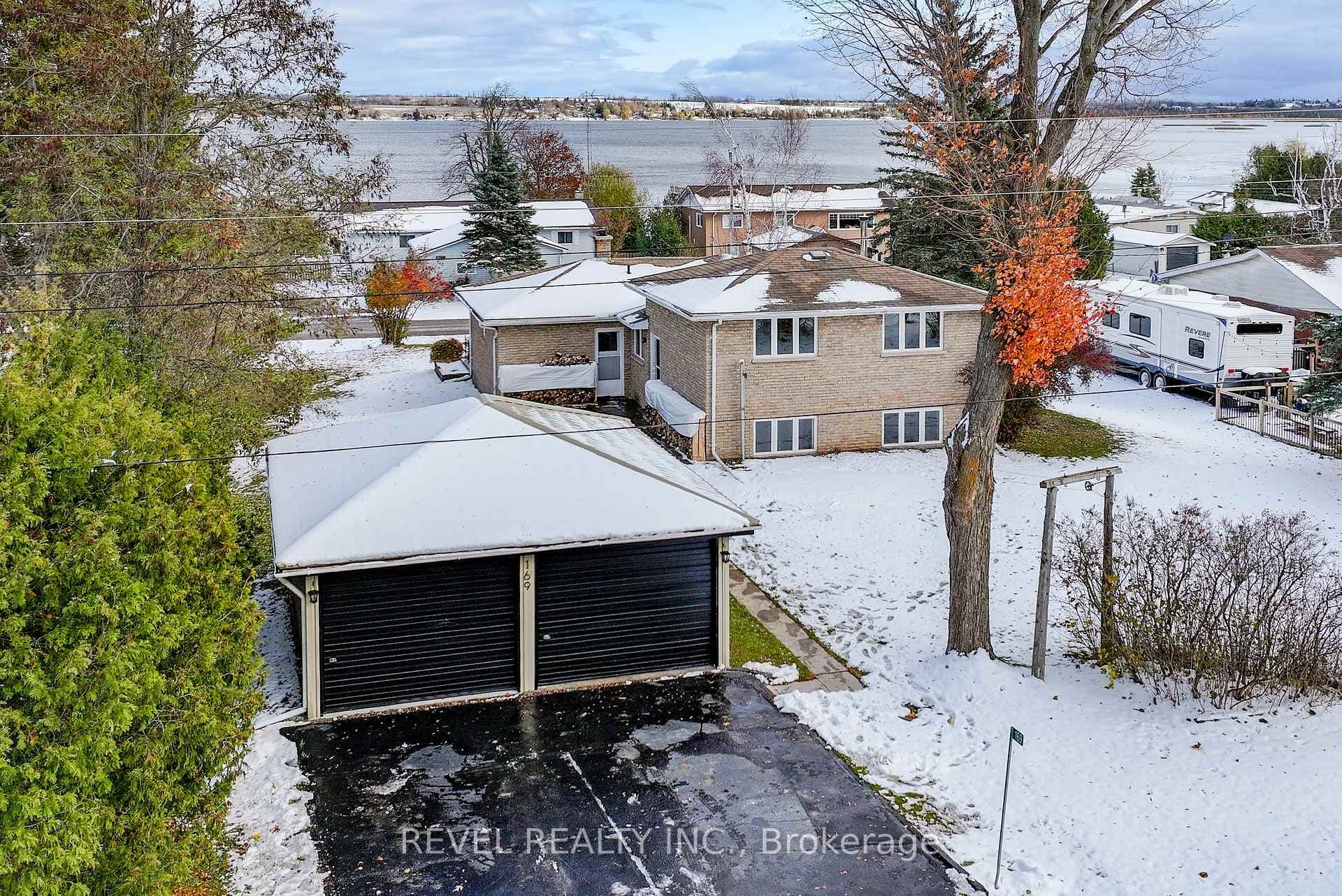 169 Victoria Drive photo 36