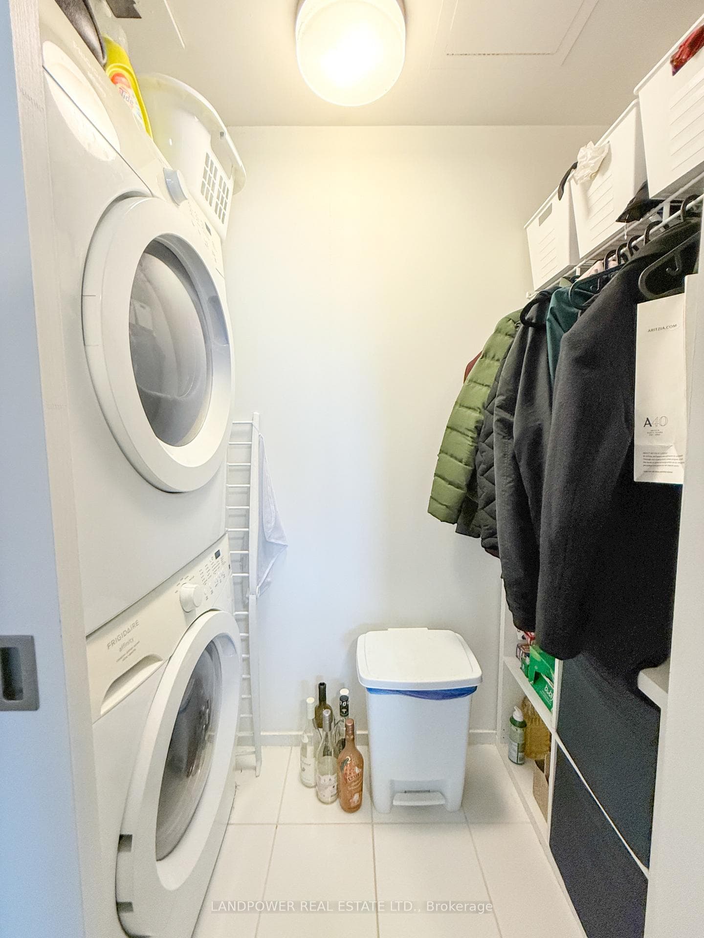 125 Peter Street Unit 2407 photo 13