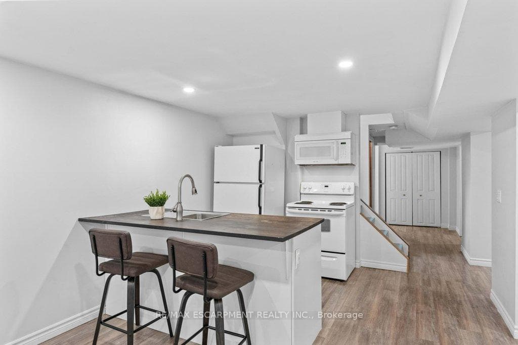 11 Garwood Avenue photo 22