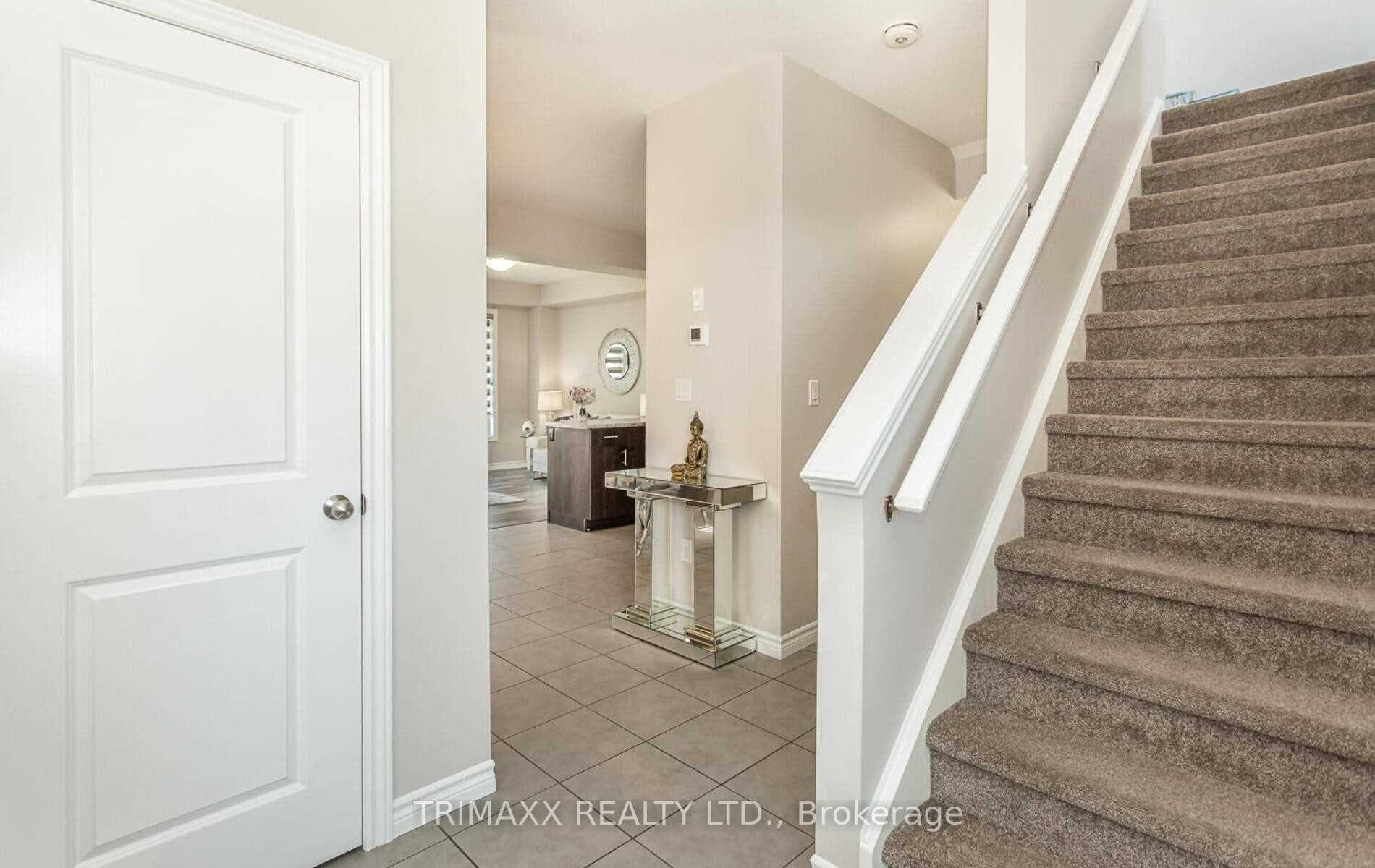 137 Links Crescent photo 3