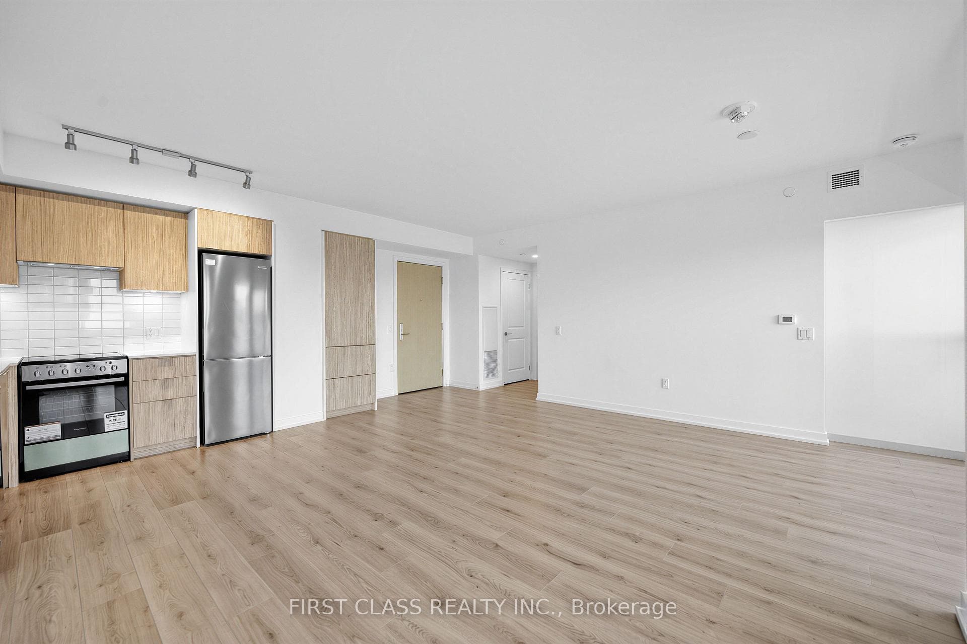 395 Bloor Street Unit 4203 photo 21