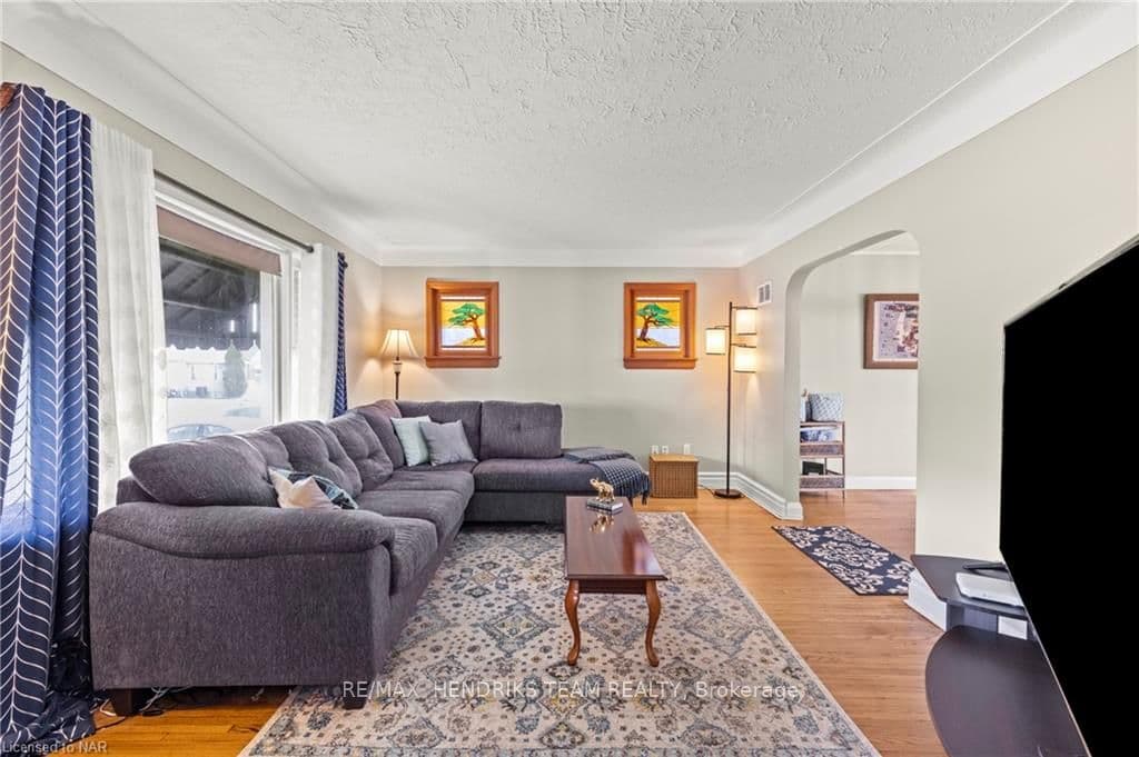 19 FAIRBURN Avenue photo 6