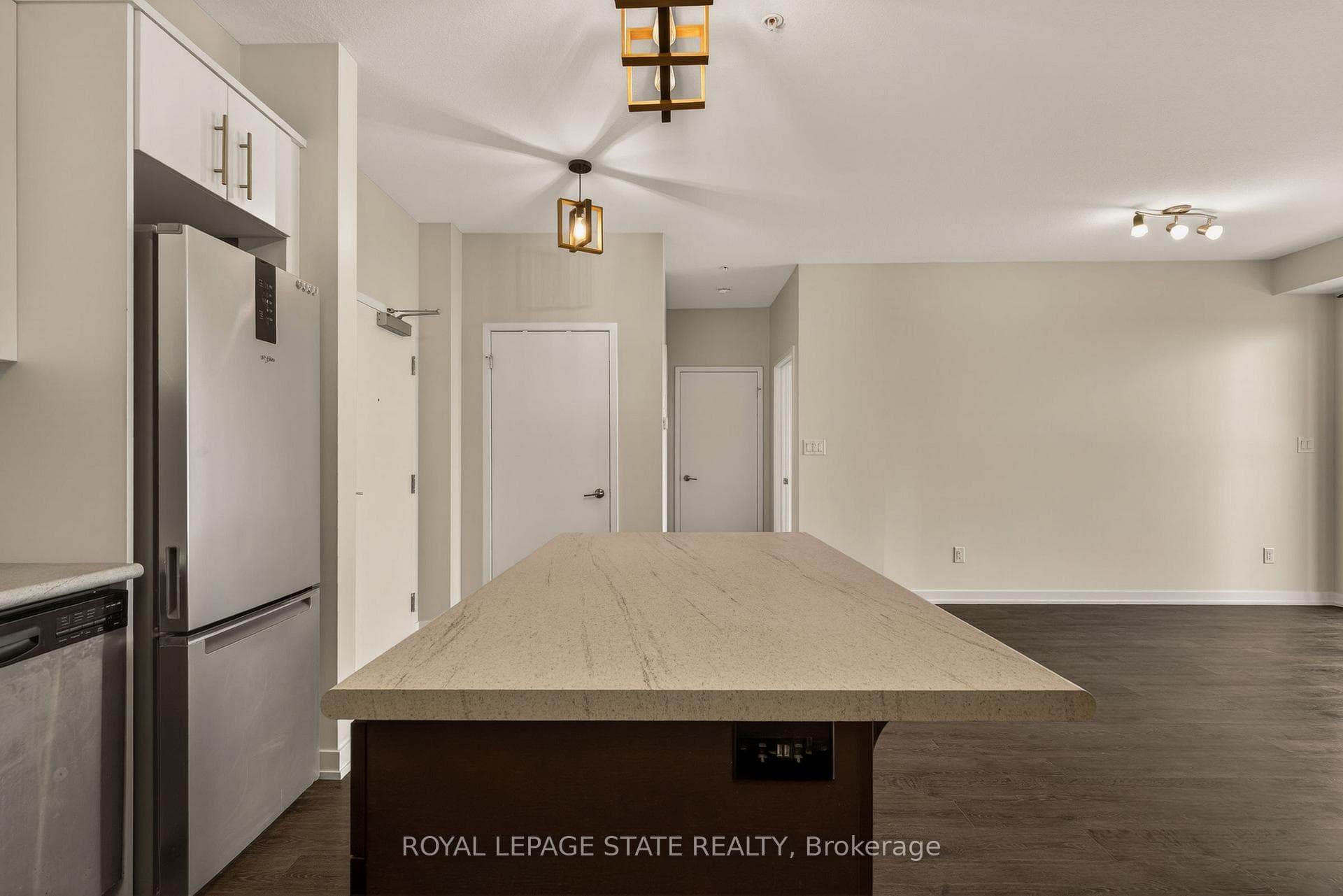 520 North Service Road Unit 308 photo 23