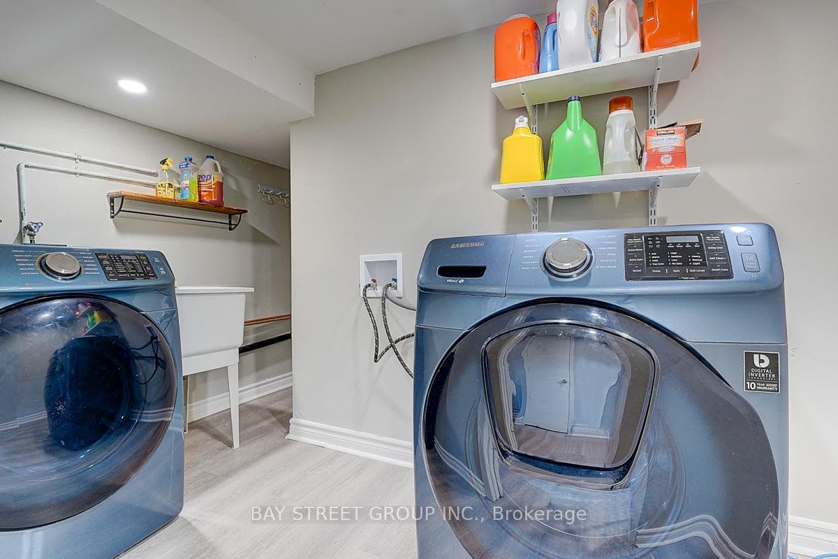 6 Larwood Boulevard photo 41