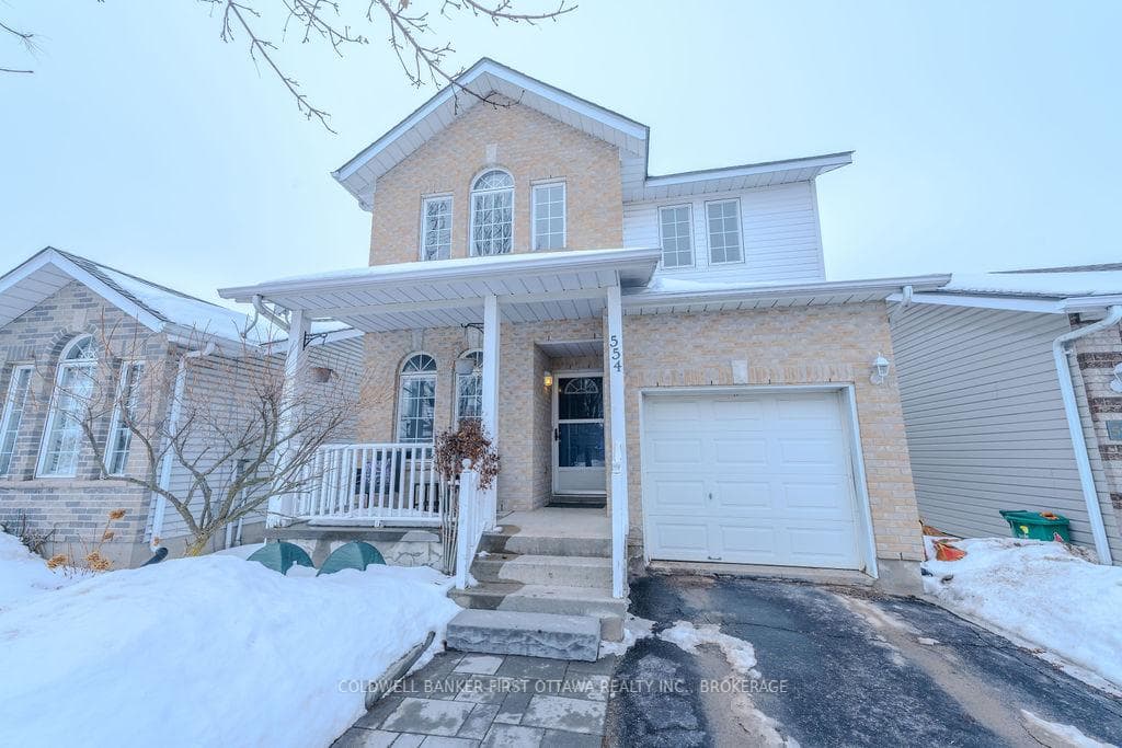 554 Freeman Crescent photo 1