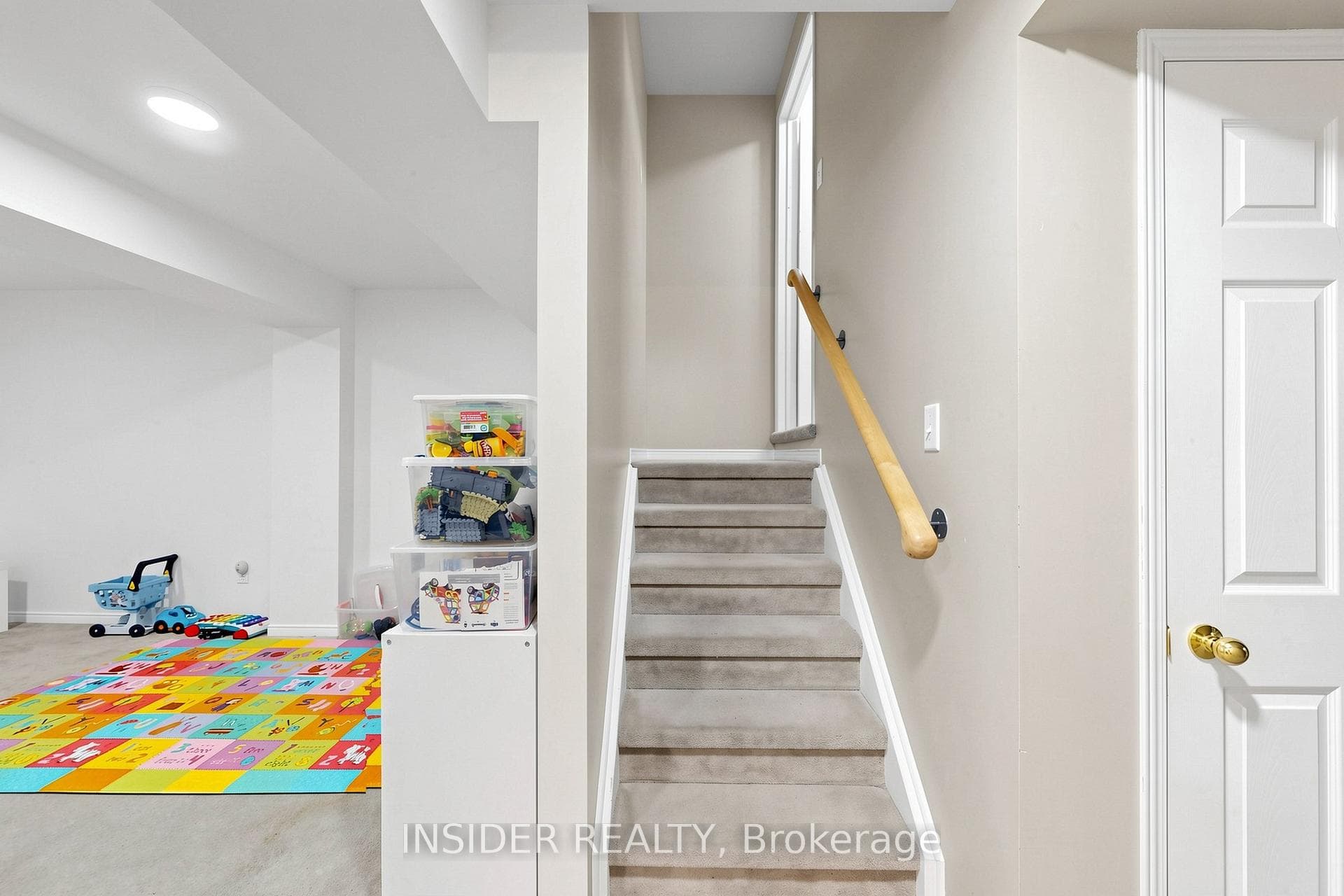 7 Croxall Boulevard photo 41