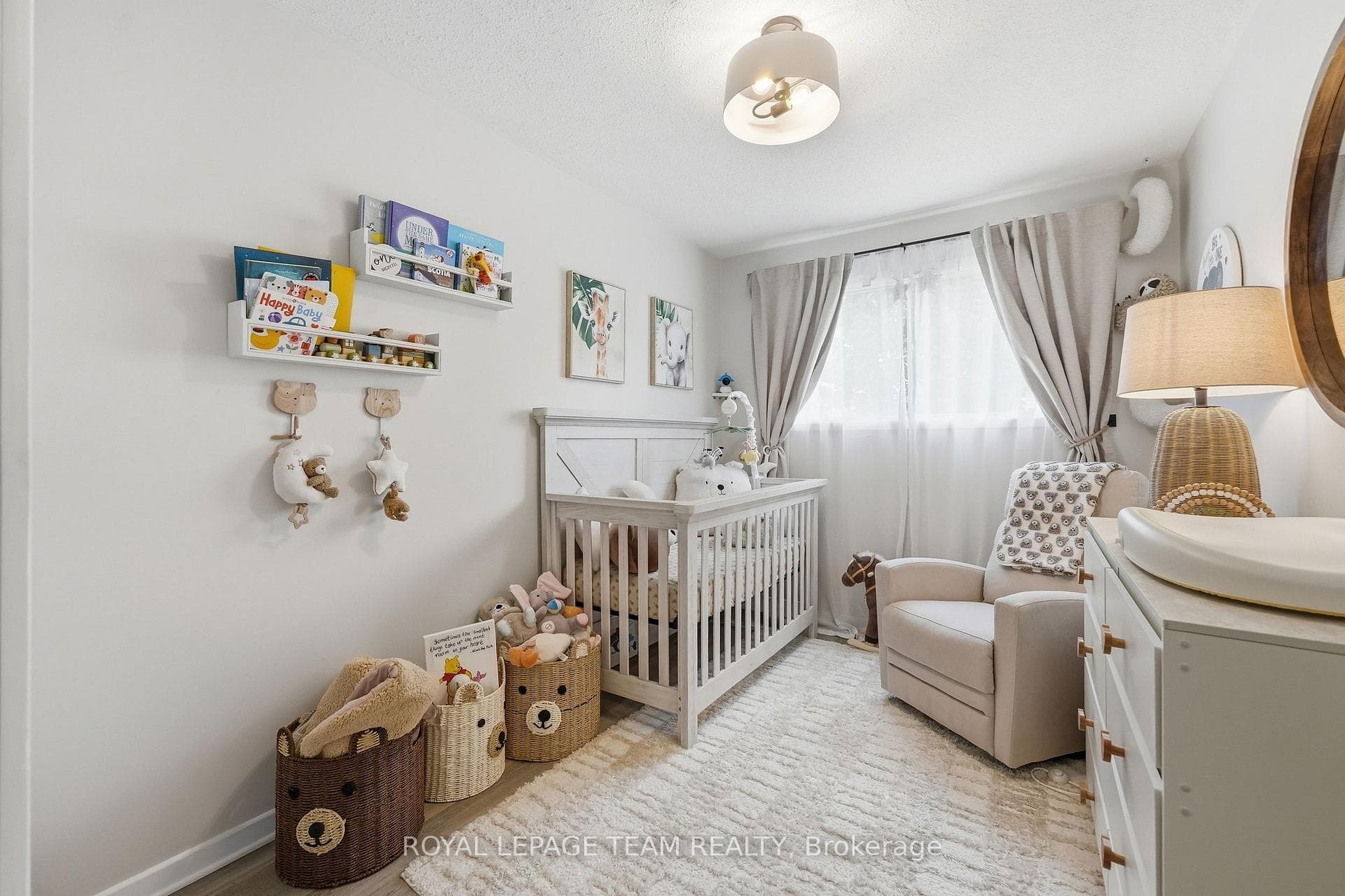 289 Montfort Street photo 27